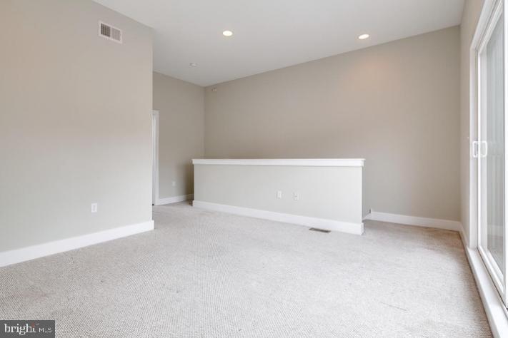 GRADUATE HOSPITAL - Residential Lease