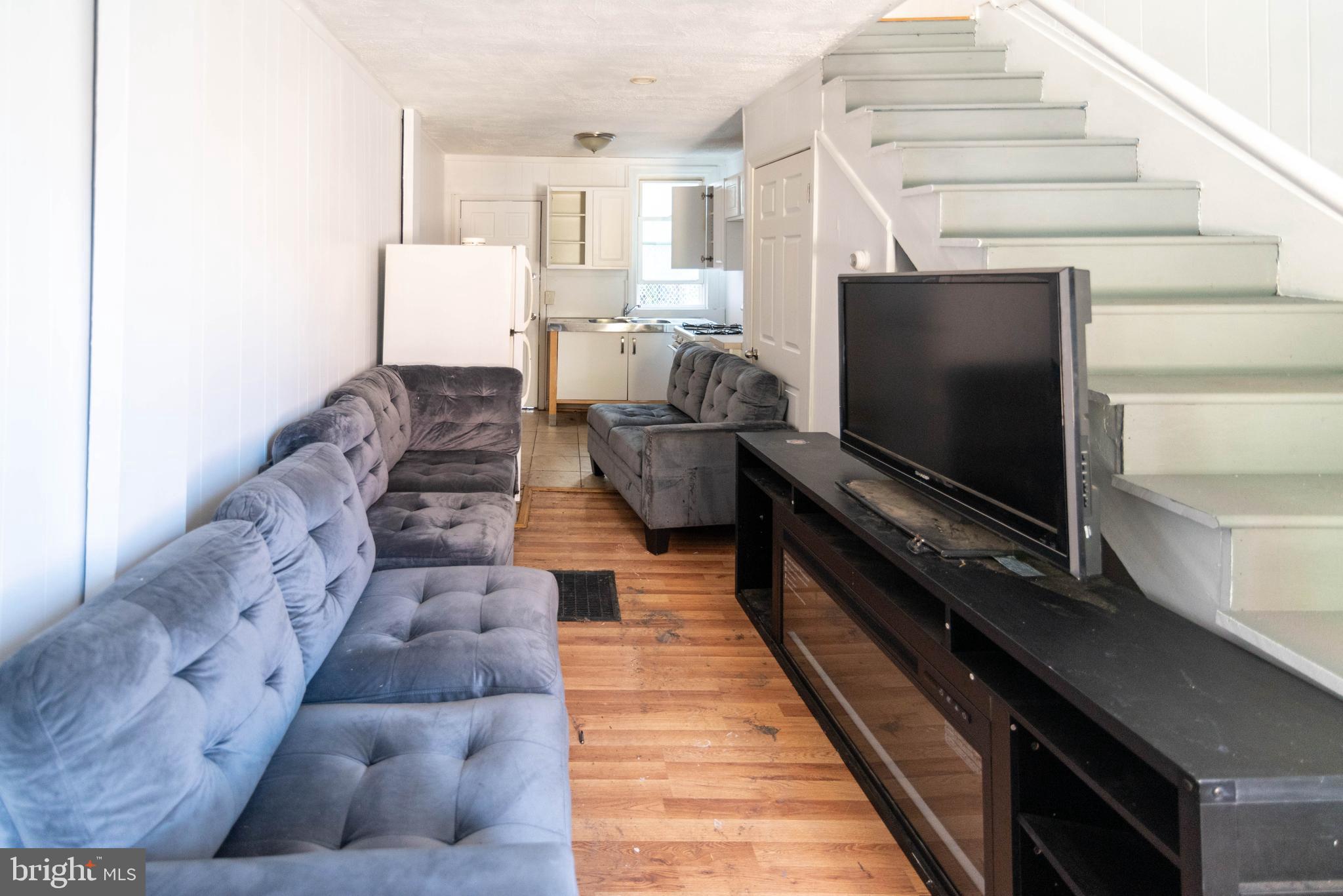 WASHINGTON VILLAGE - Residential