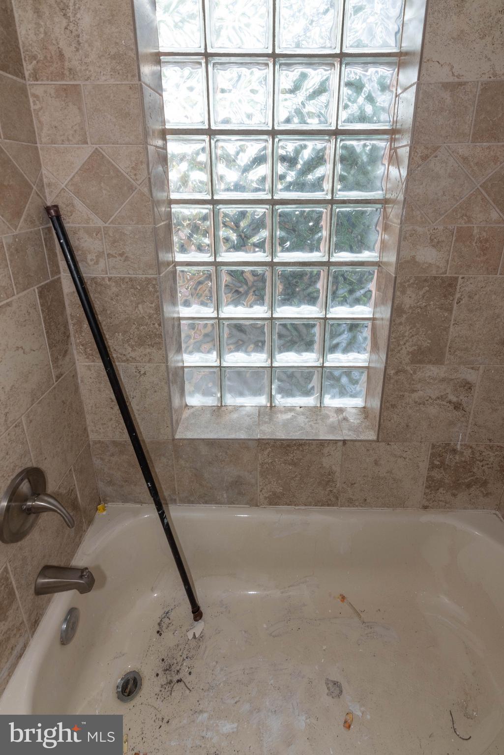 WASHINGTON VILLAGE - Residential