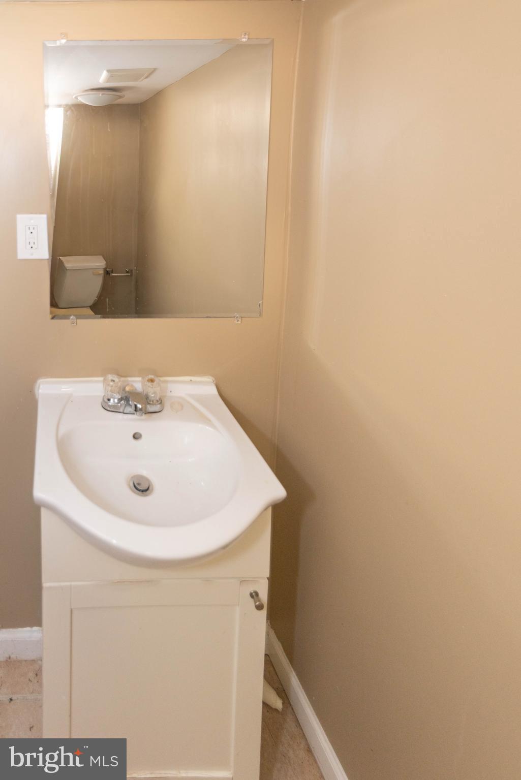 WASHINGTON VILLAGE - Residential