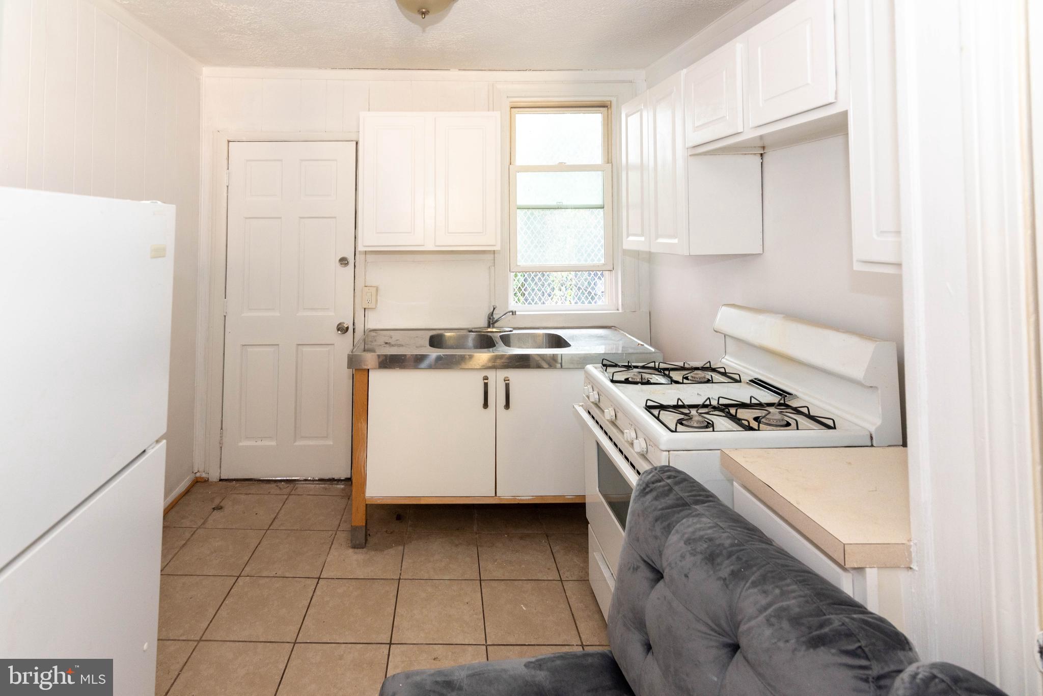 WASHINGTON VILLAGE - Residential