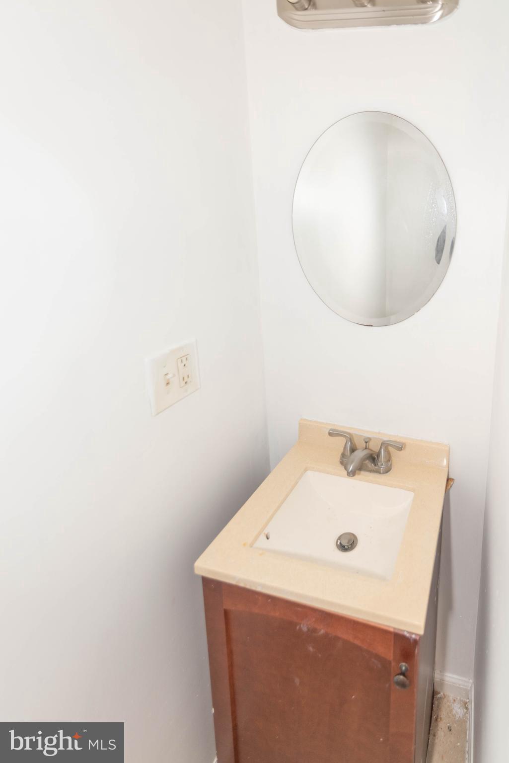 WASHINGTON VILLAGE - Residential