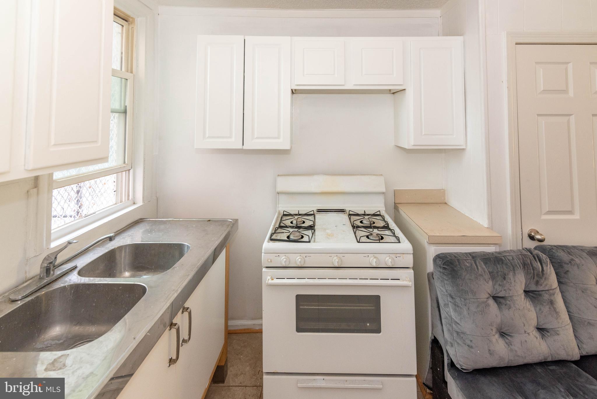 WASHINGTON VILLAGE - Residential