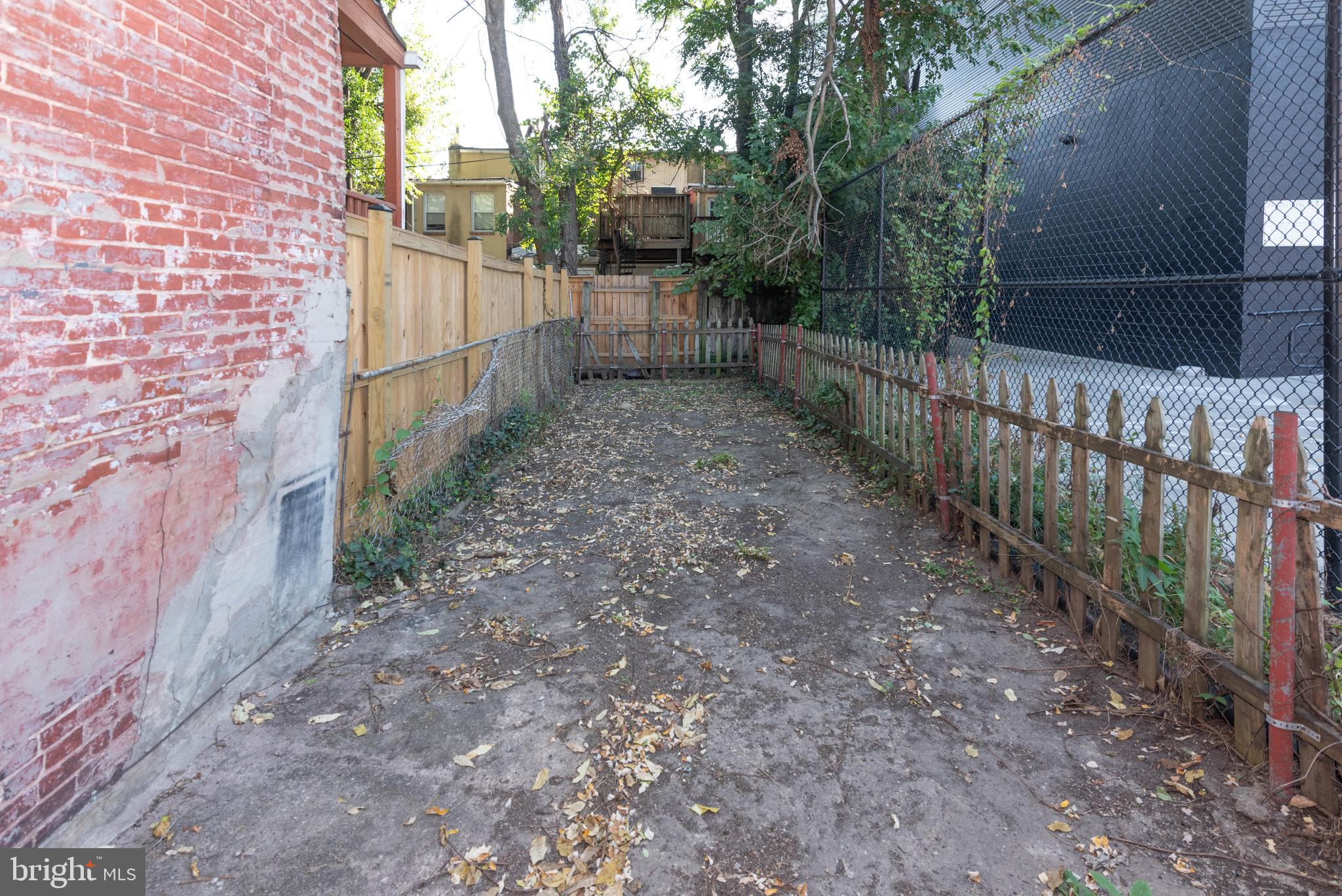 WASHINGTON VILLAGE - Residential