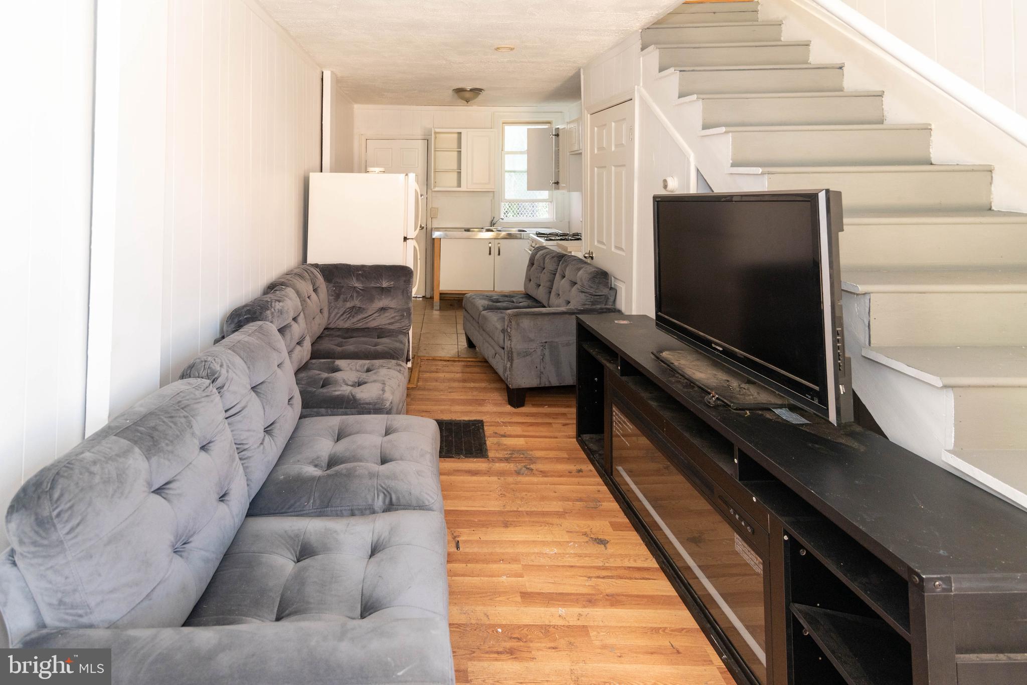 WASHINGTON VILLAGE - Residential