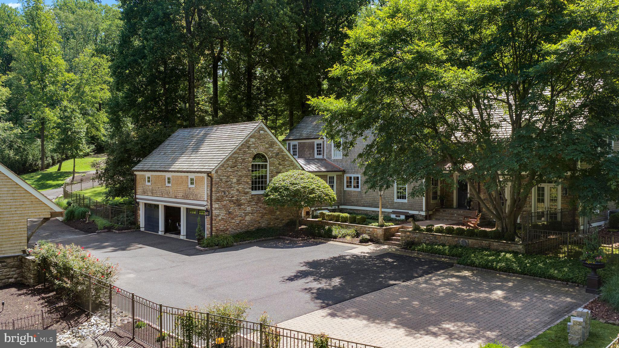 6464 OLD CARVERSVILLE ROAD