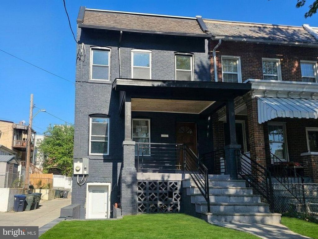 Photo of 5317 9th Street NW, WASHINGTON, DC 20011 (MLS # DCDC2259508)