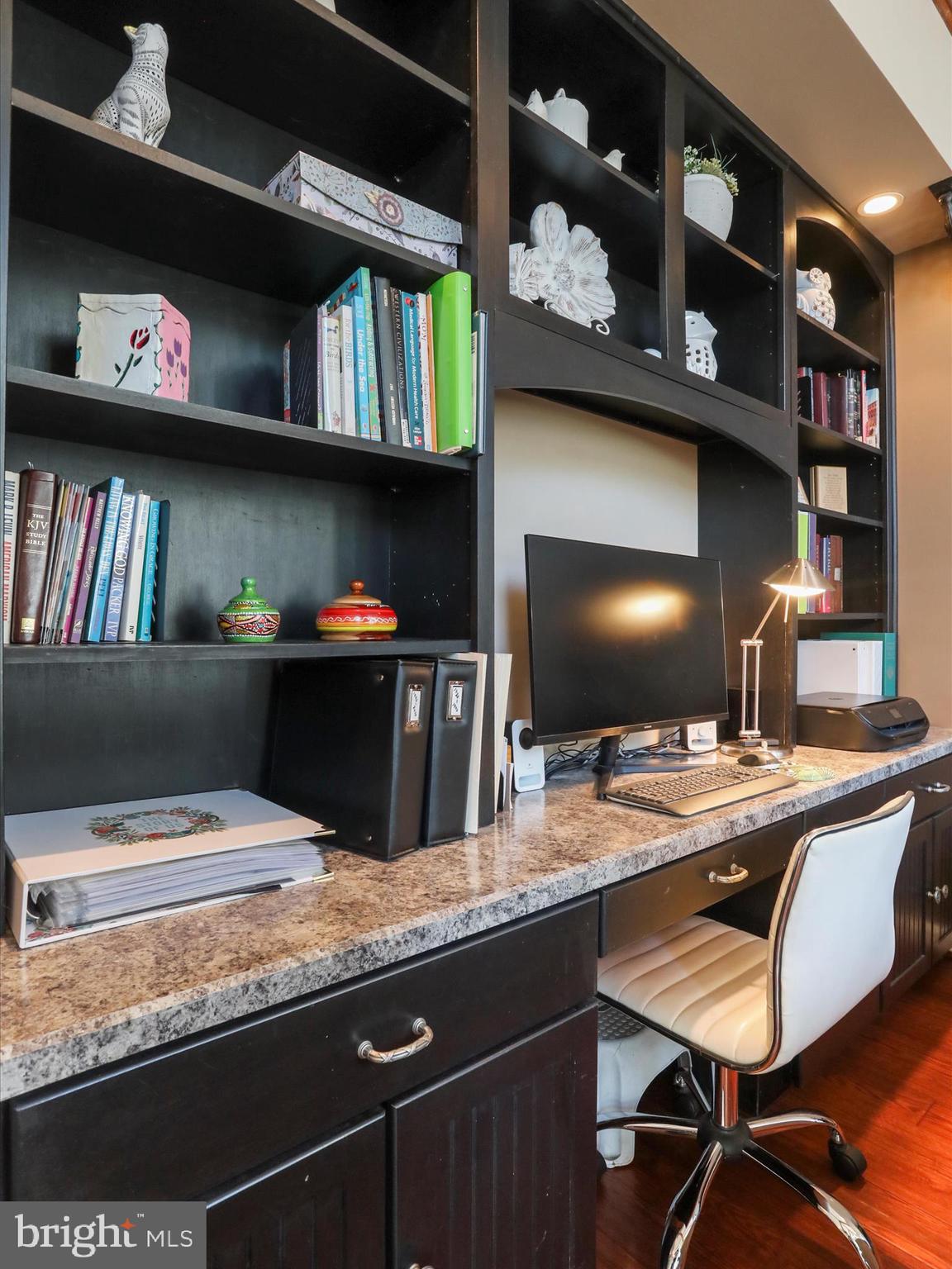 ASHTON FOREST - Residential