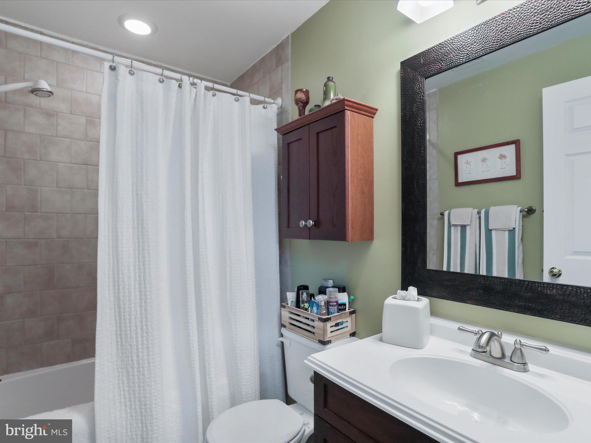 ASHTON FOREST - Residential