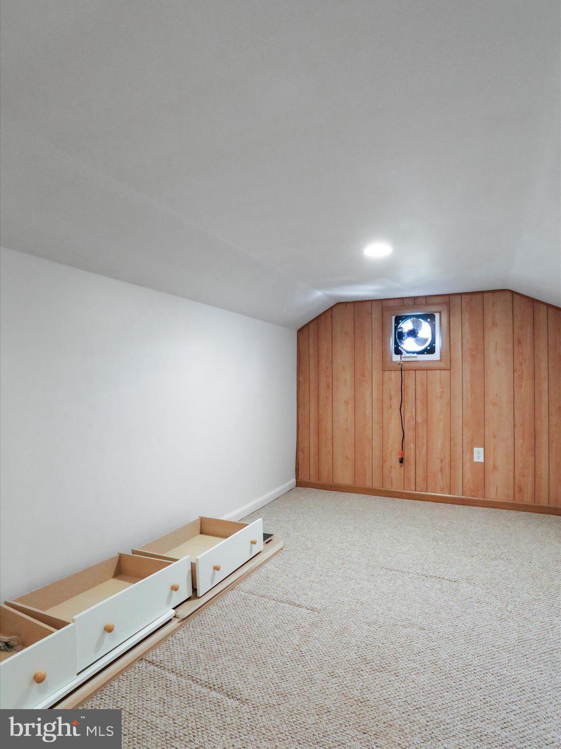 ASHTON FOREST - Residential