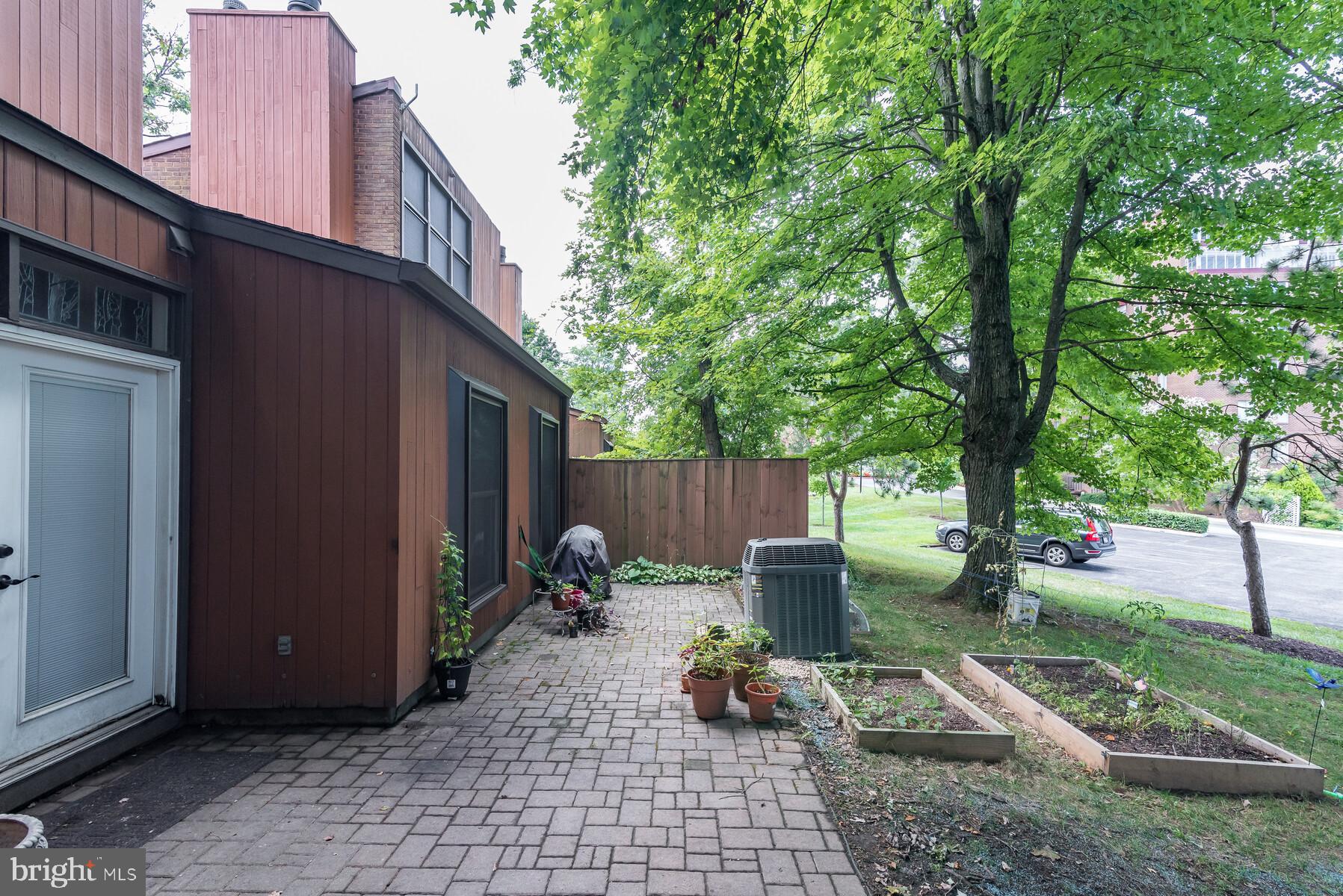 BRYANT WOODS - Residential