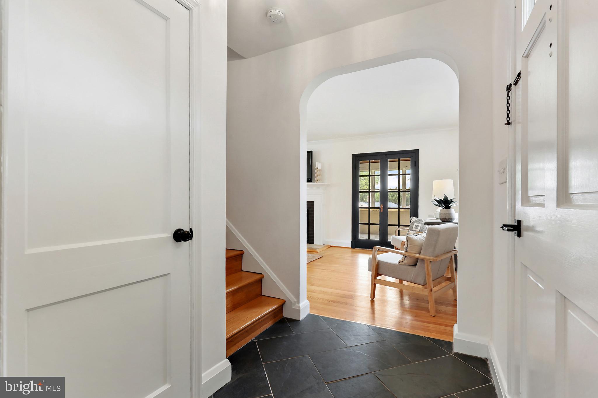 WINDSOR  MILL - Residential