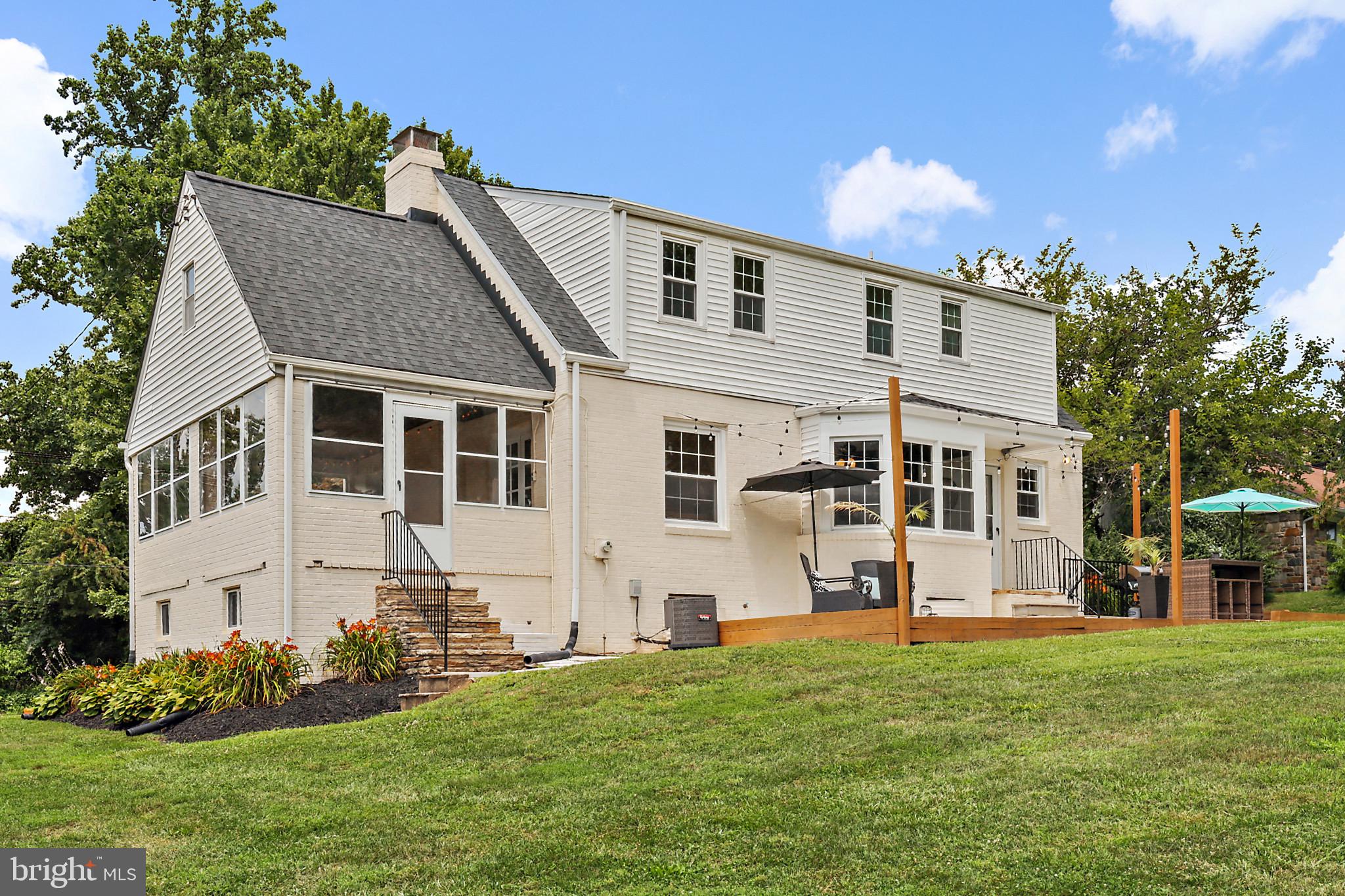 WINDSOR  MILL - Residential