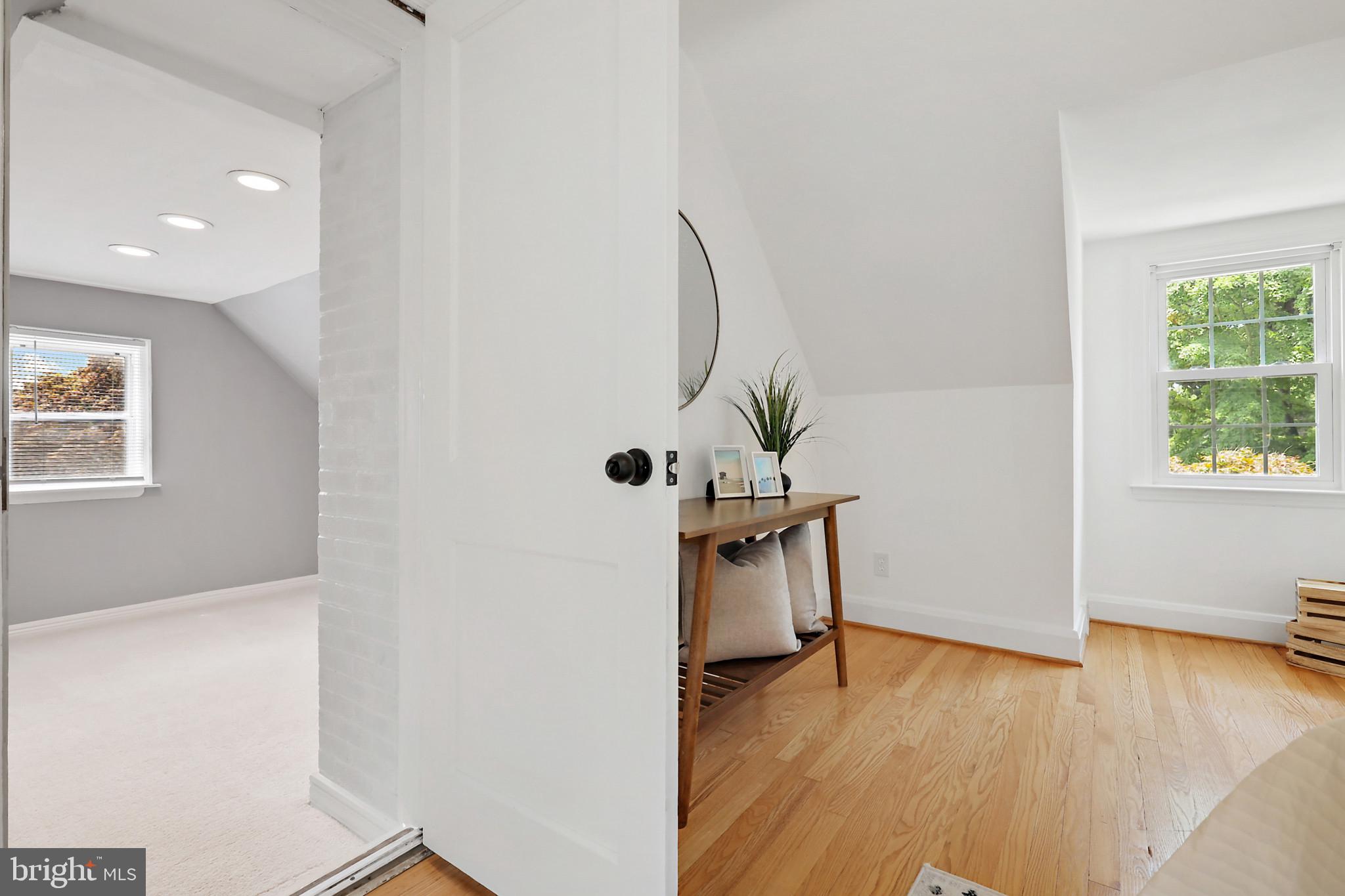 WINDSOR  MILL - Residential