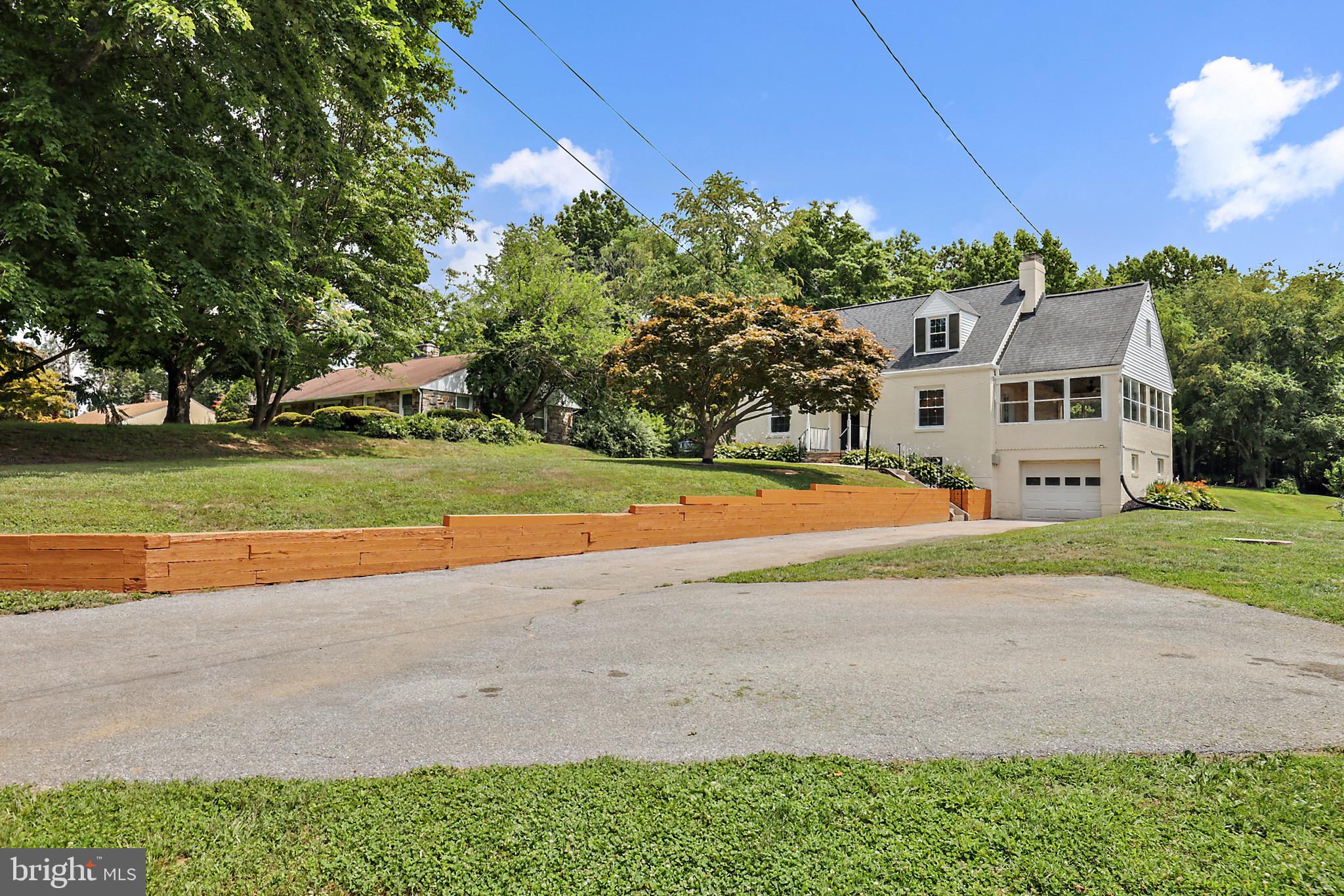 WINDSOR  MILL - Residential