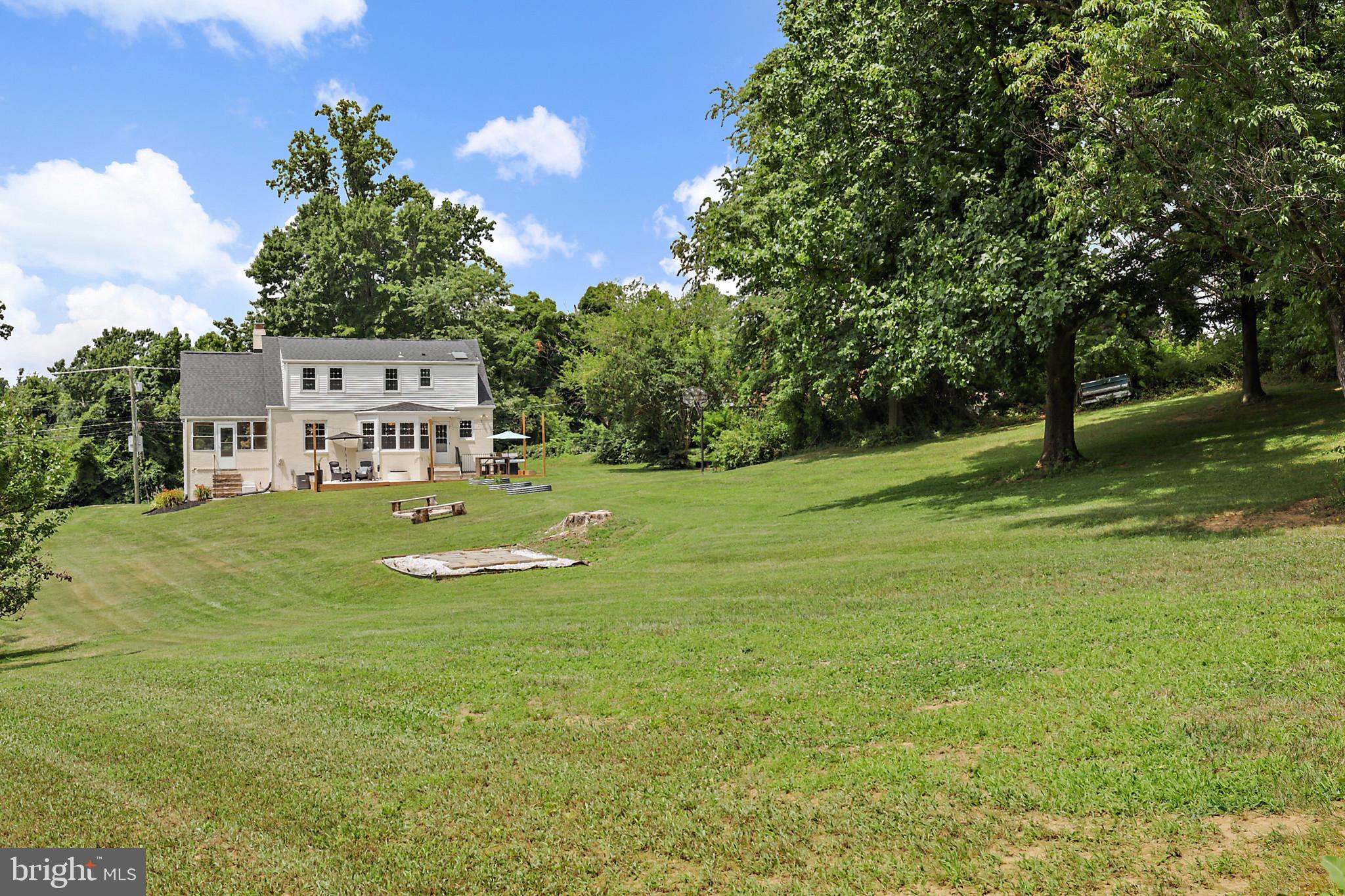 WINDSOR  MILL - Residential