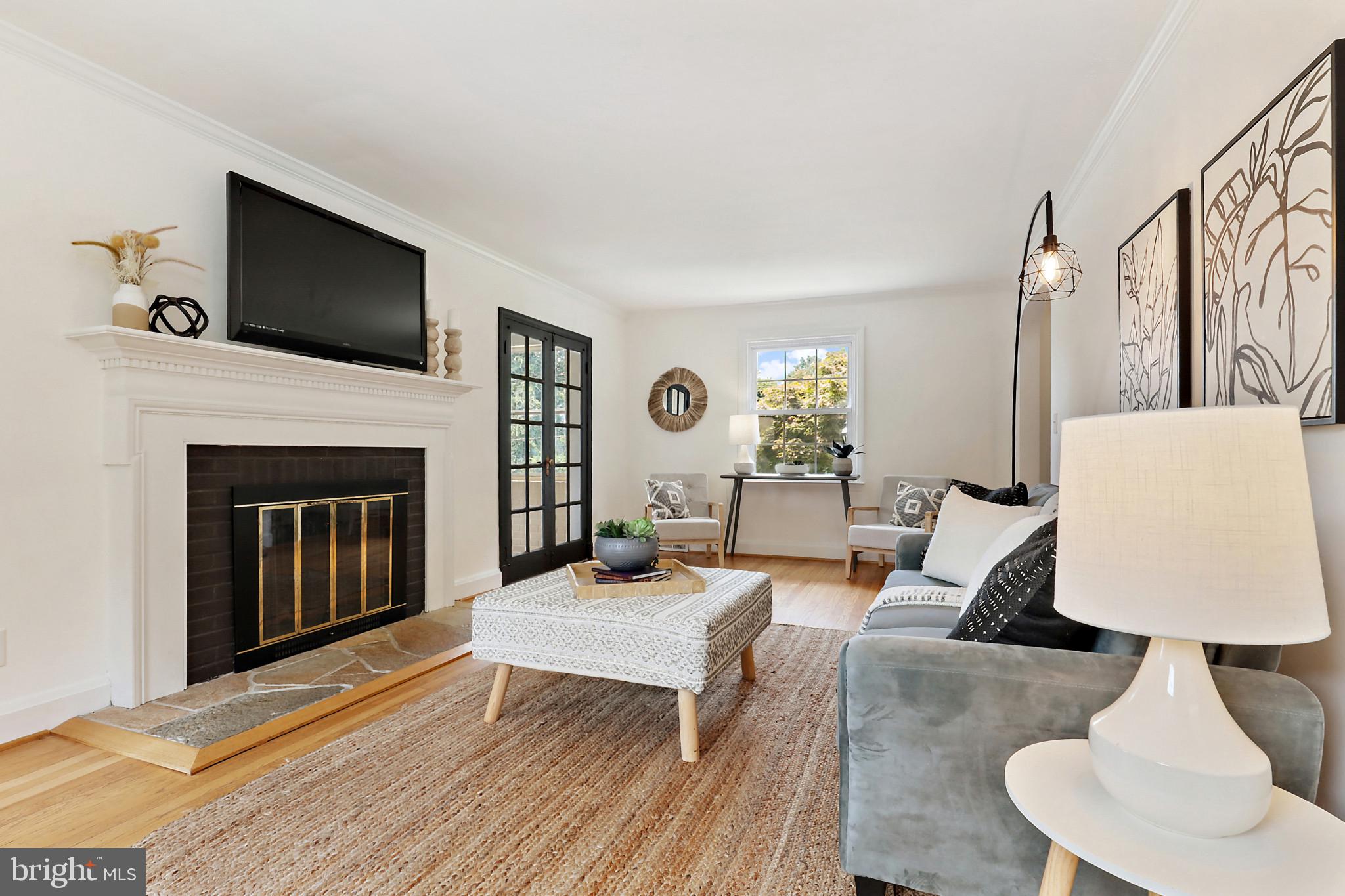 WINDSOR  MILL - Residential