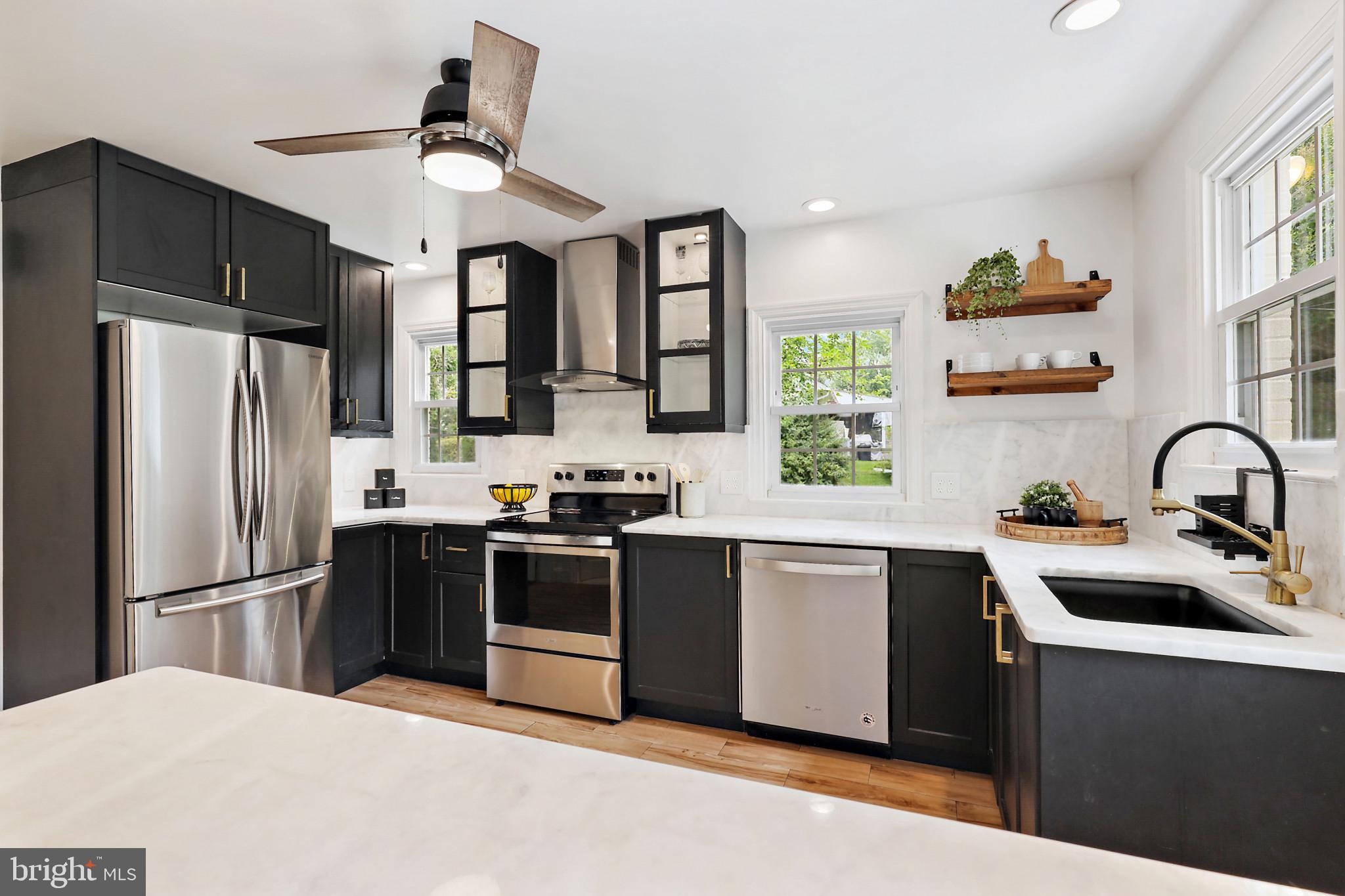 WINDSOR  MILL - Residential