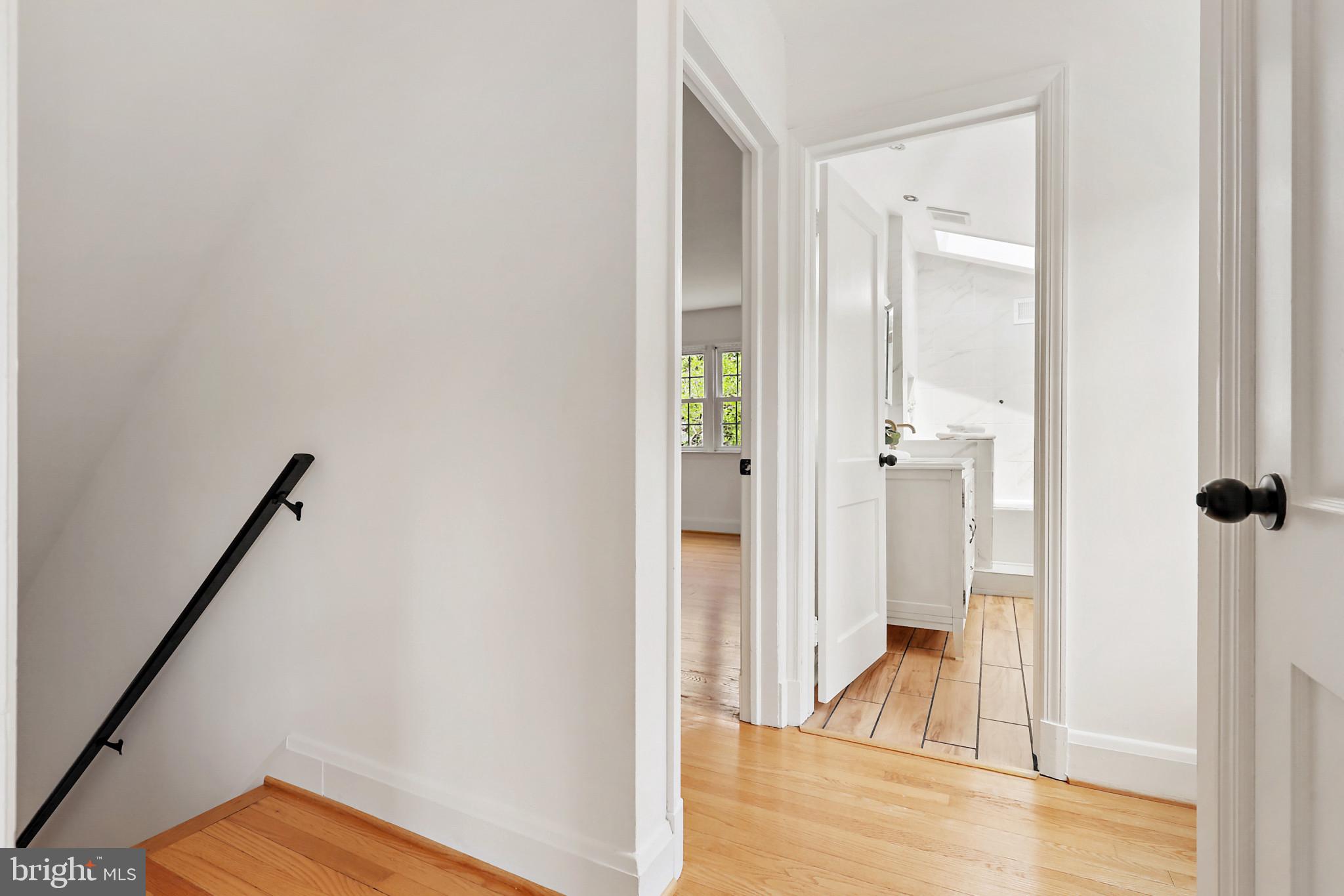 WINDSOR  MILL - Residential