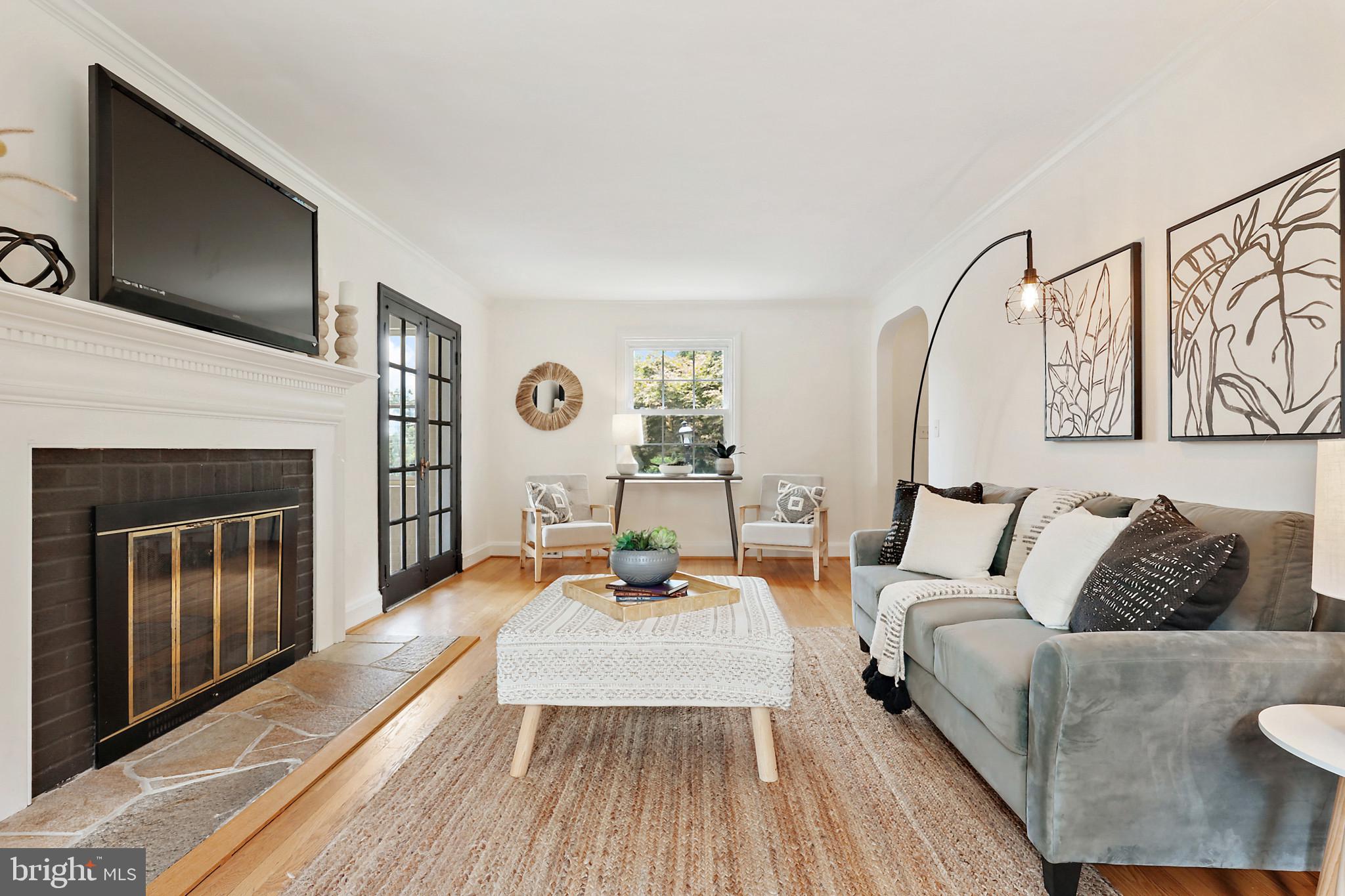 WINDSOR  MILL - Residential