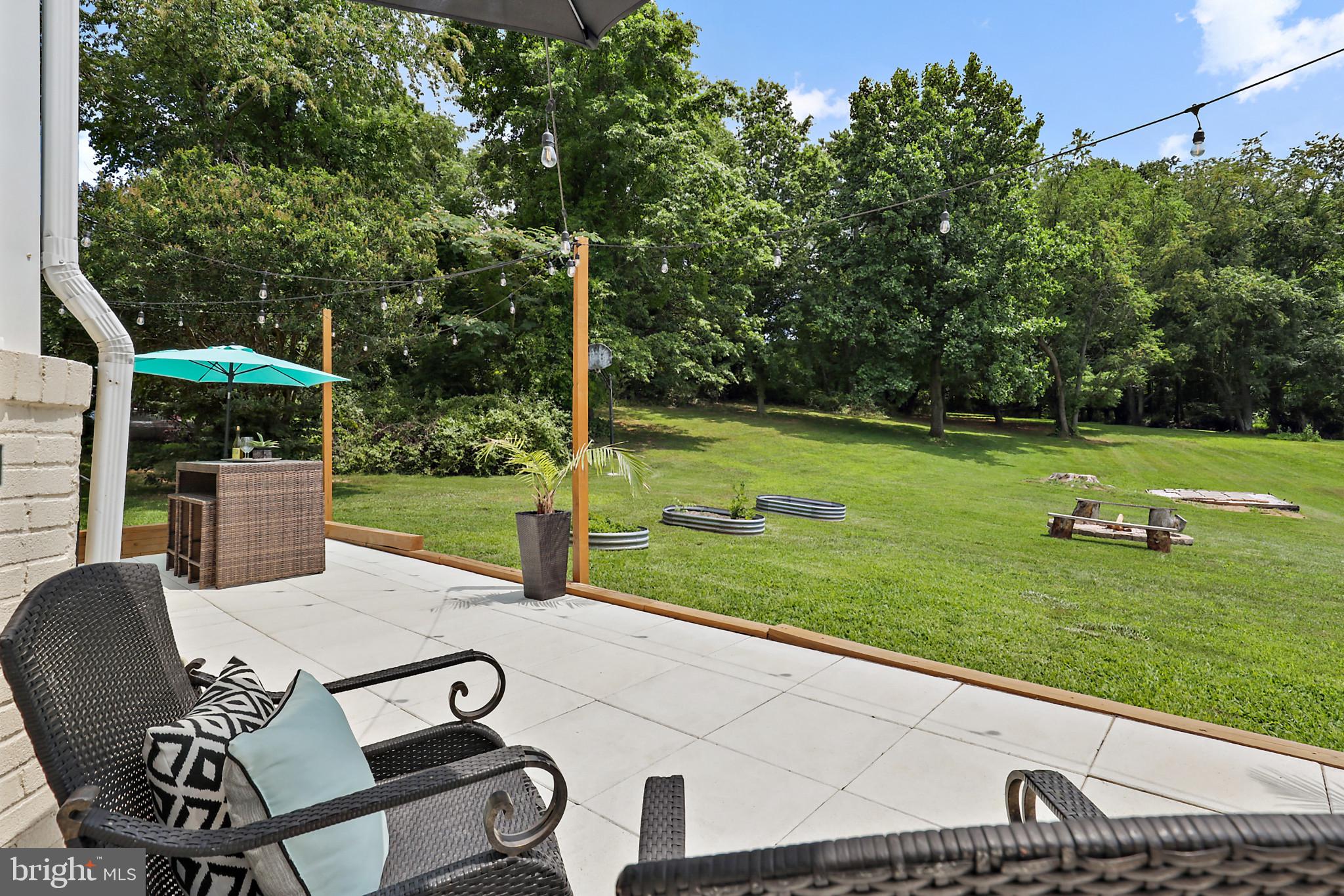 WINDSOR  MILL - Residential