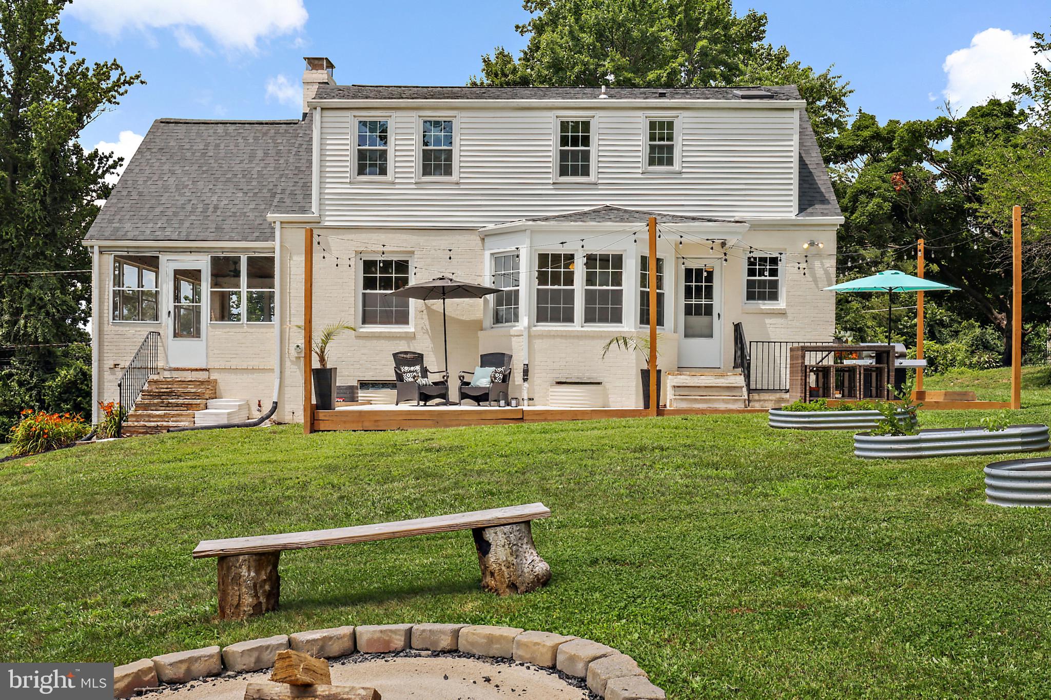 WINDSOR  MILL - Residential