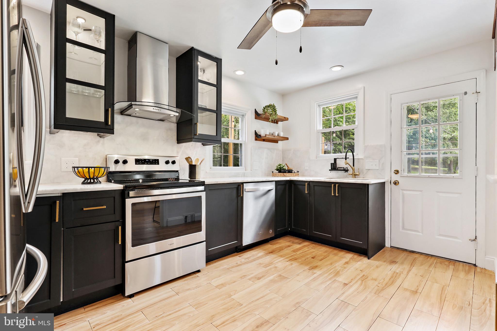 WINDSOR  MILL - Residential