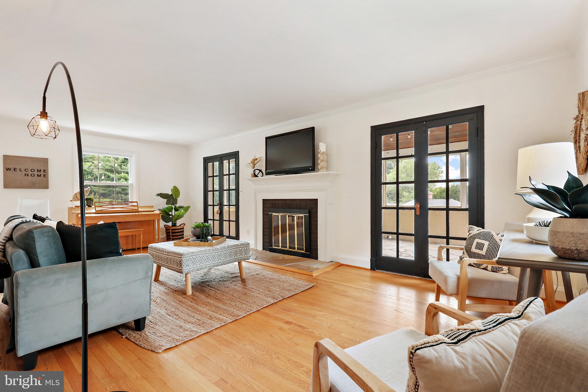 WINDSOR  MILL - Residential