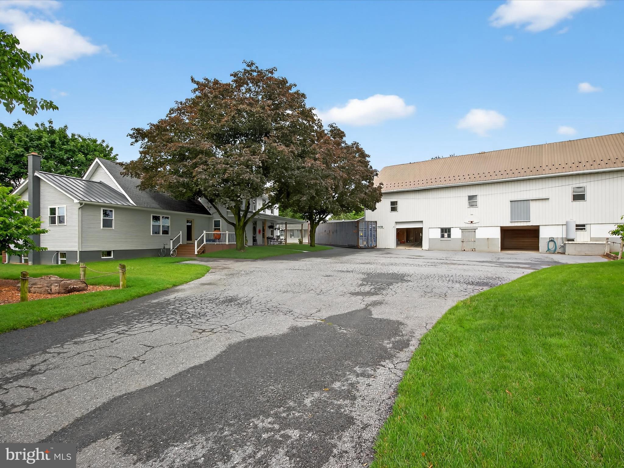 105 FAIRLAND ROAD