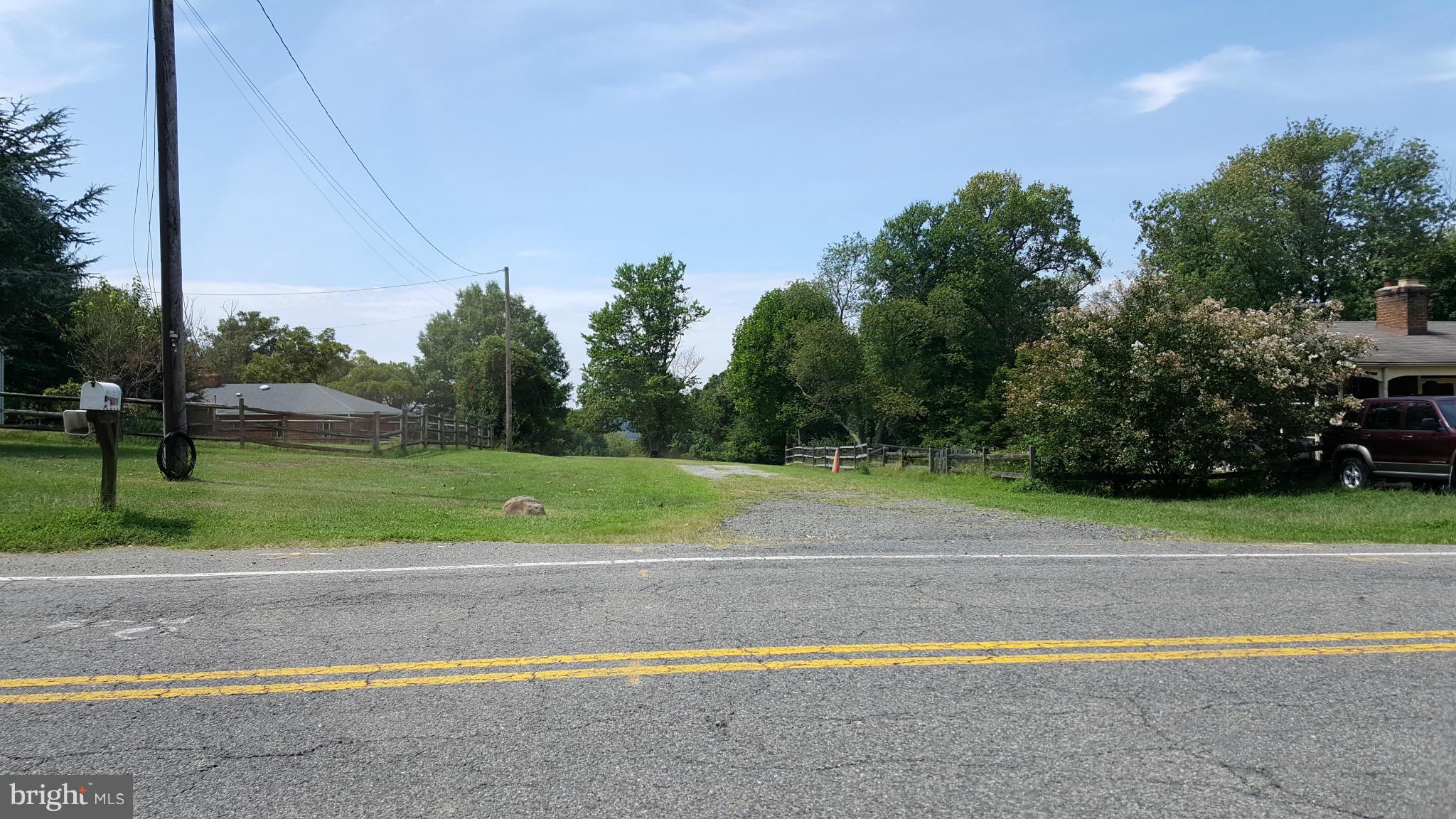 TREASURE COVE - Land