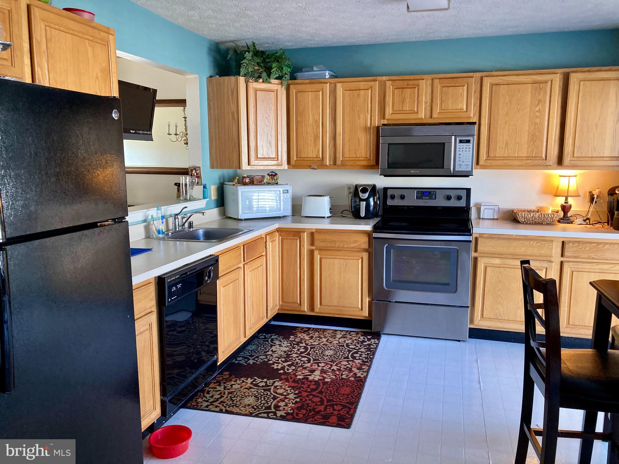 LAKEWOOD ESTATES - Residential