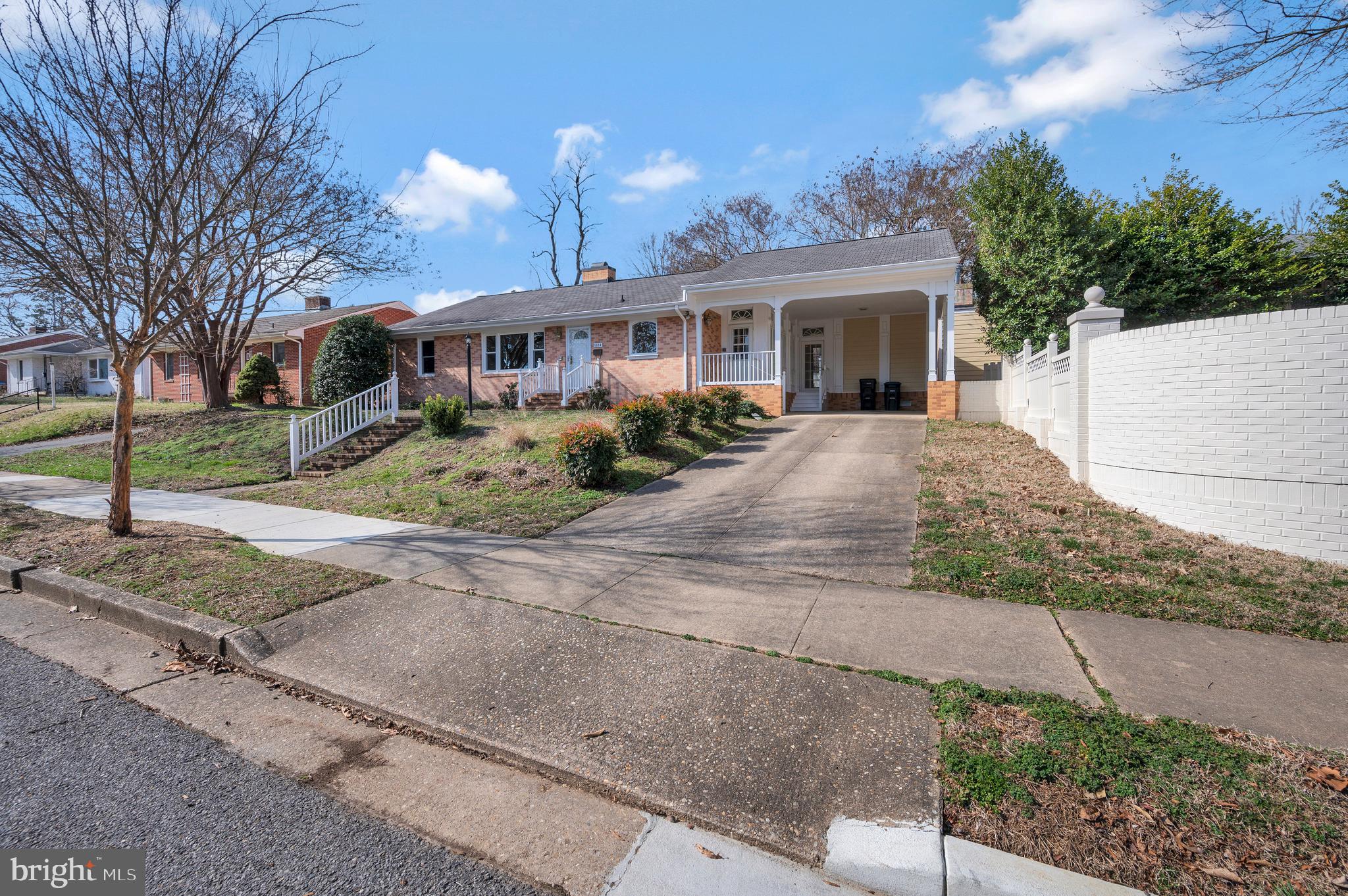 DOWNTOWN FREDERICKSBURG - Residential