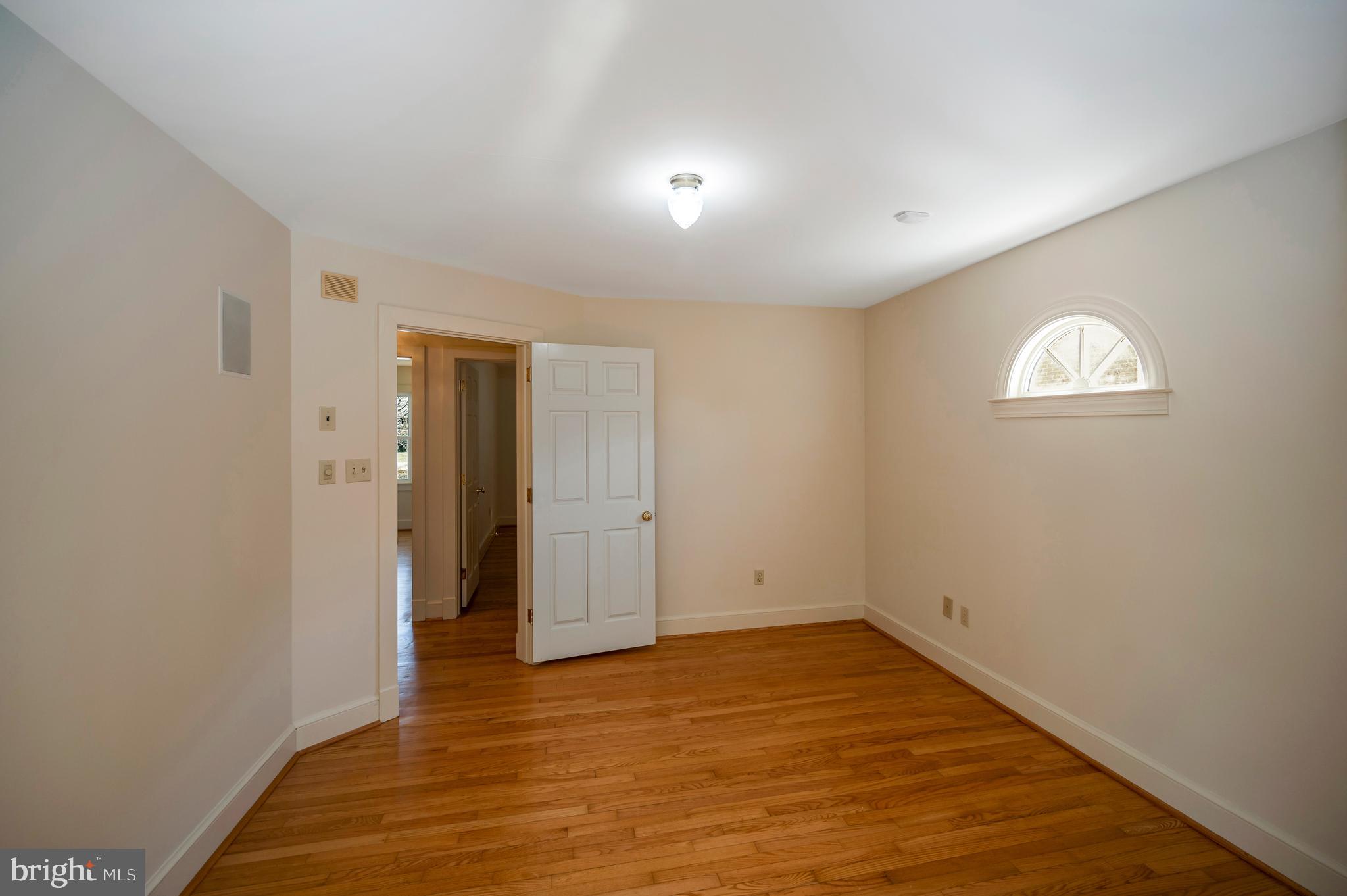 DOWNTOWN FREDERICKSBURG - Residential