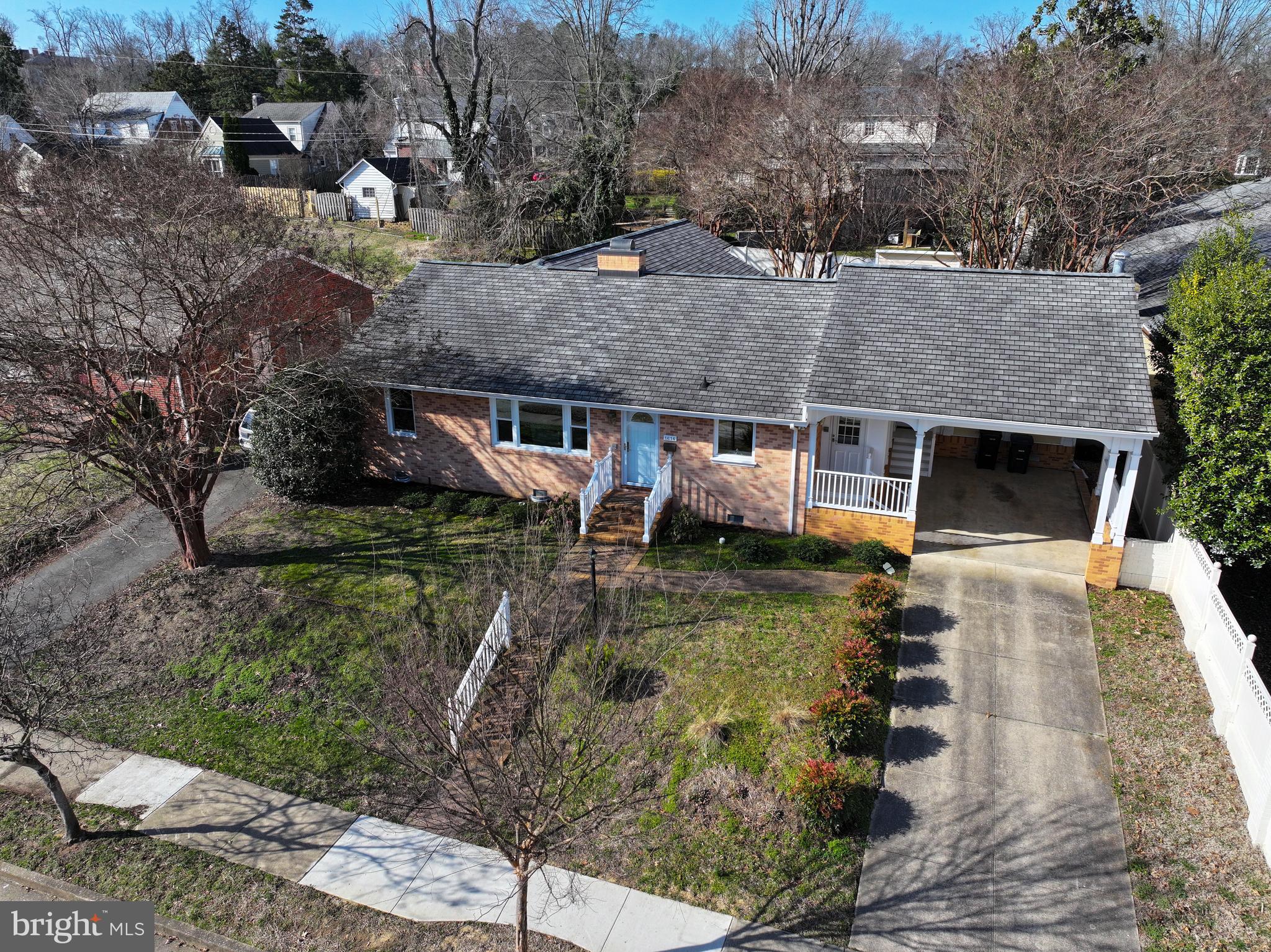 DOWNTOWN FREDERICKSBURG - Residential