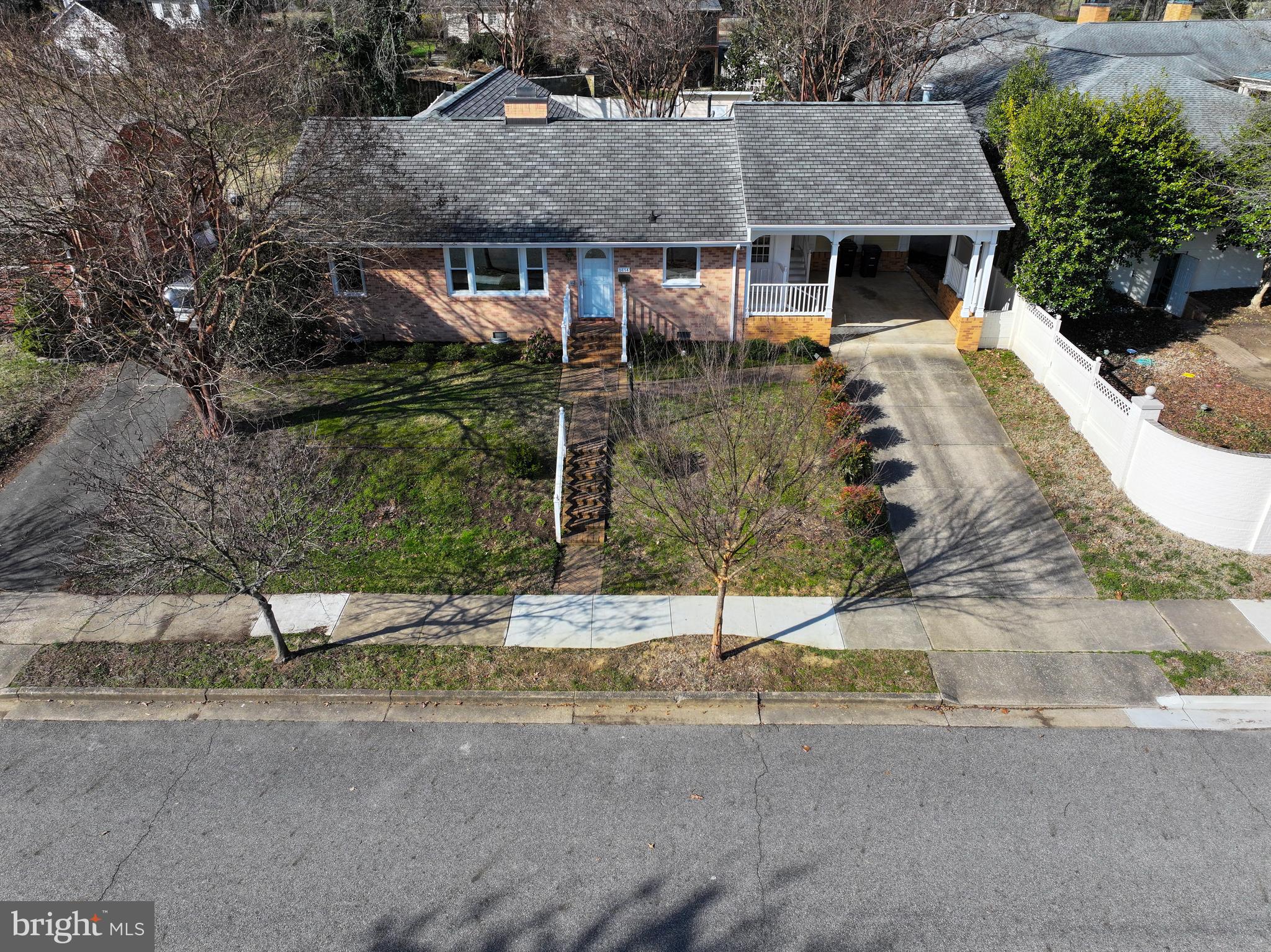 DOWNTOWN FREDERICKSBURG - Residential