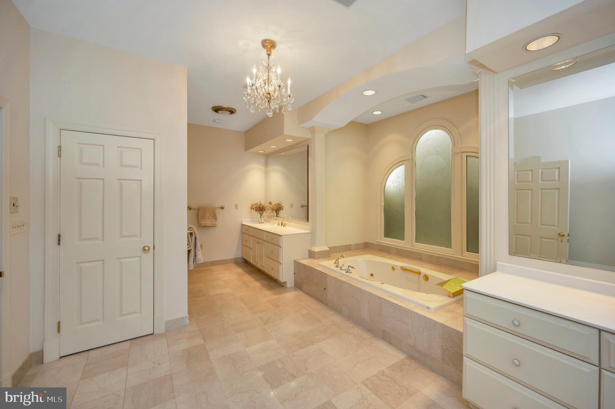 DOWNTOWN FREDERICKSBURG - Residential