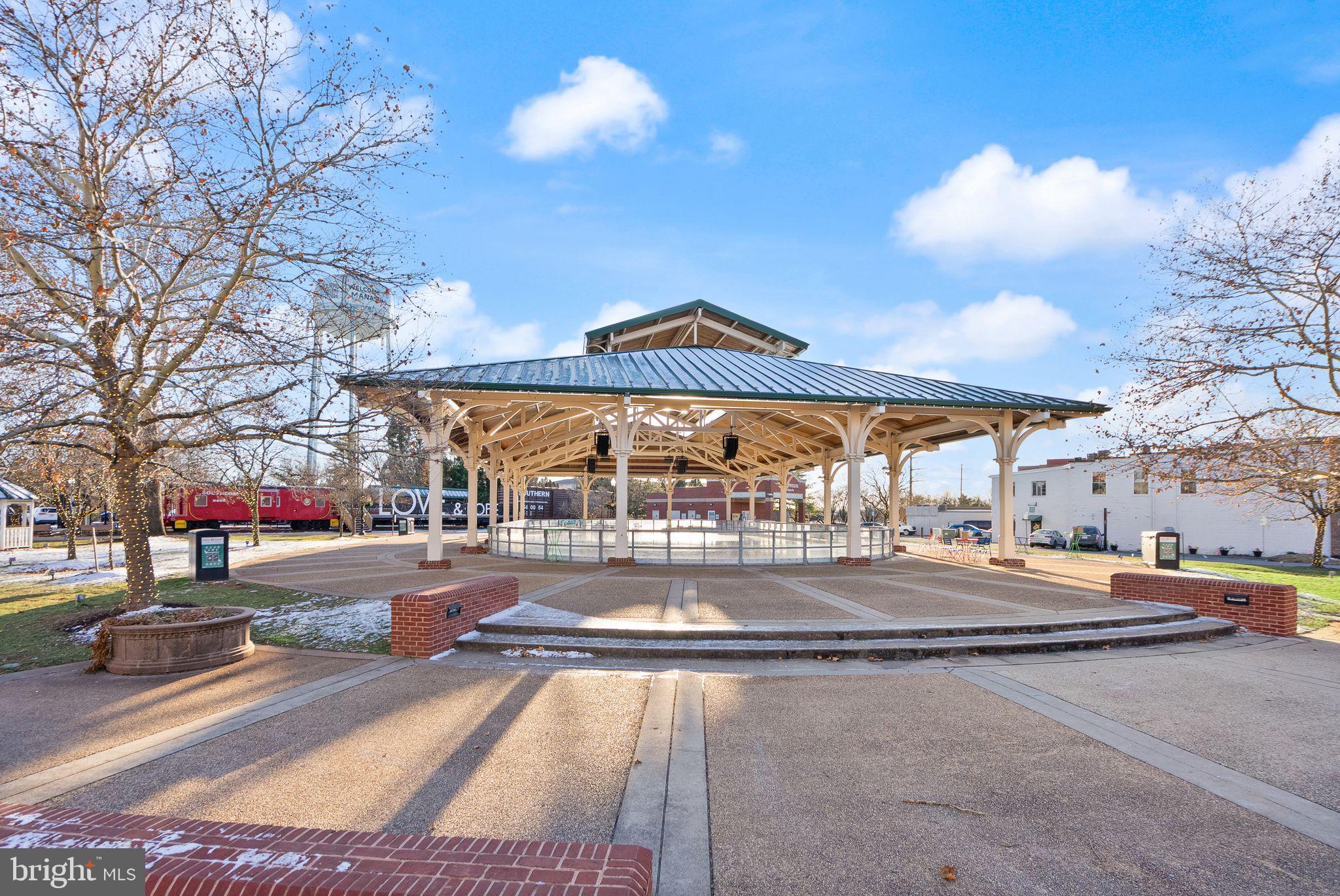 FOSTERN ESTATES - Residential