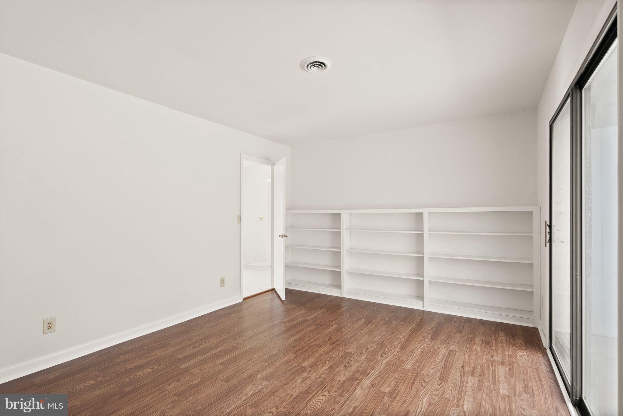 FOSTERN ESTATES - Residential