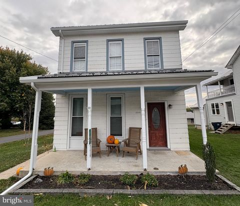 205 E MAIN STREET TERRE HILL PA 17581