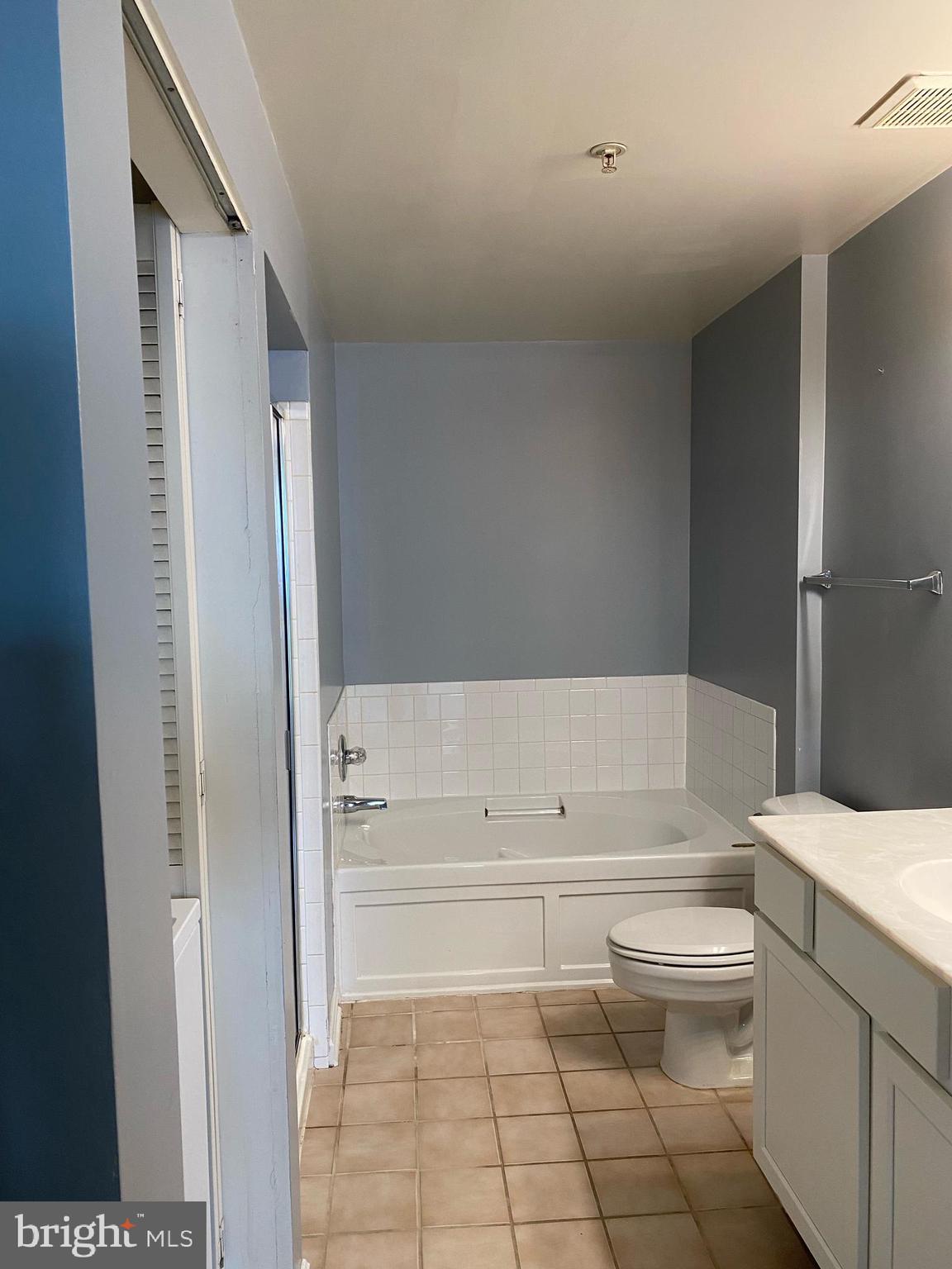 WESTBRIAR - Residential Lease