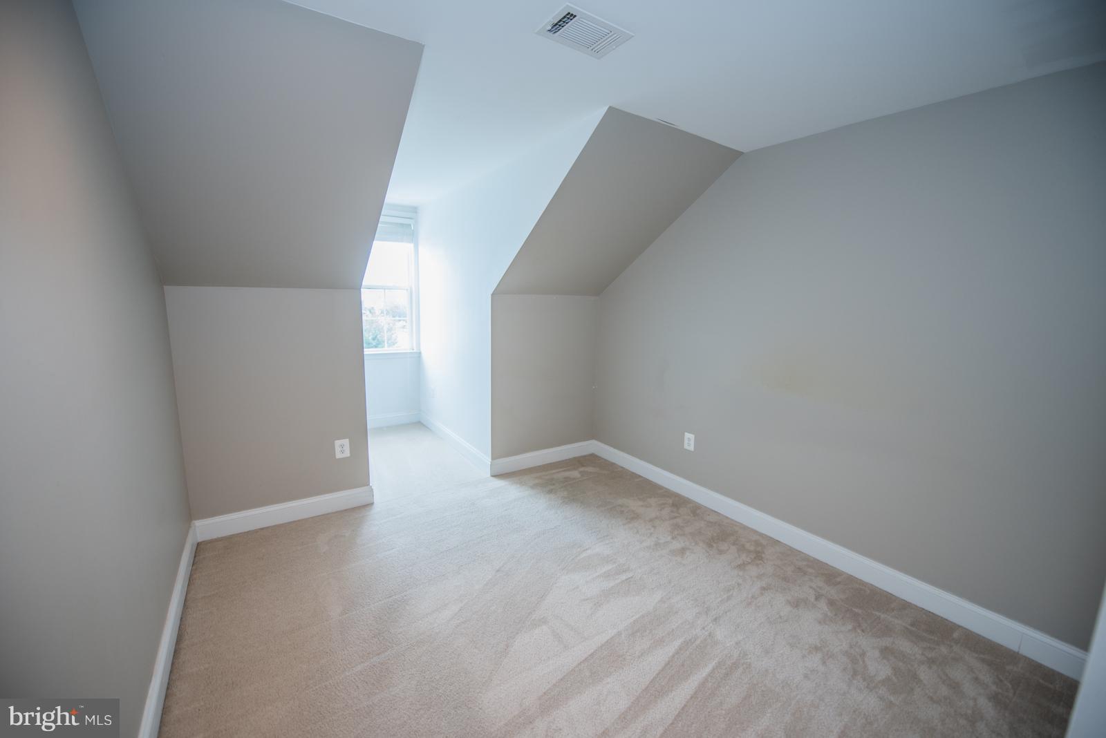 HAMMONDS MILL - Residential