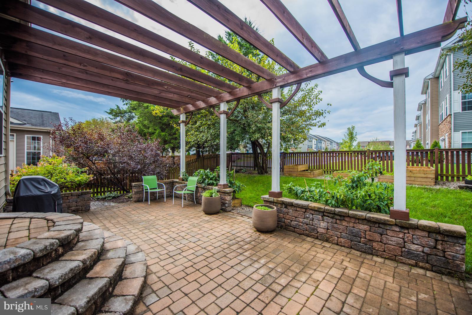 HAMMONDS MILL - Residential