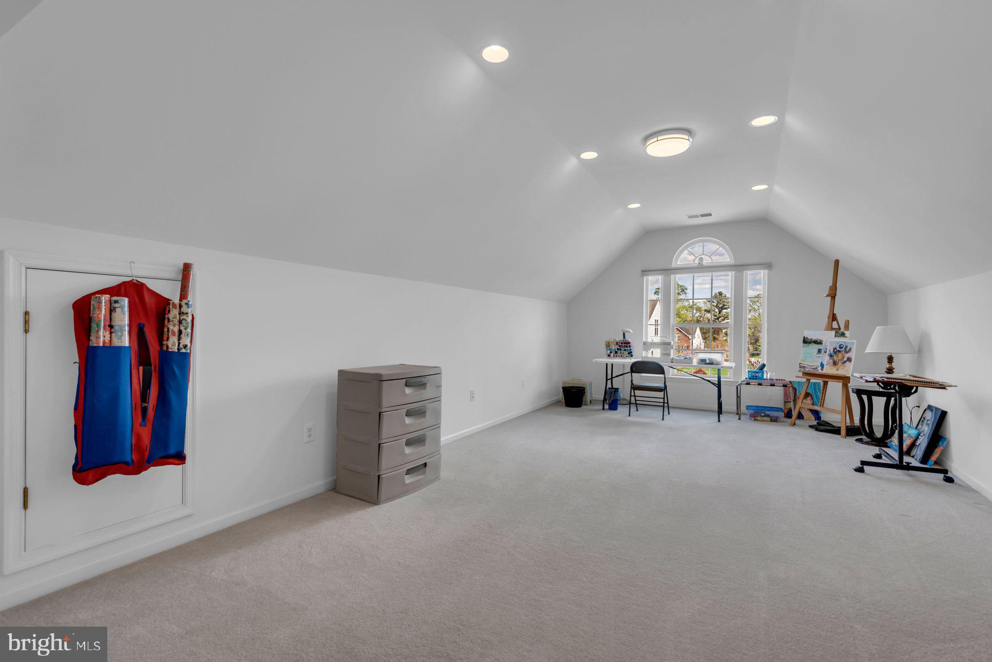 SEVERN CREST - Residential