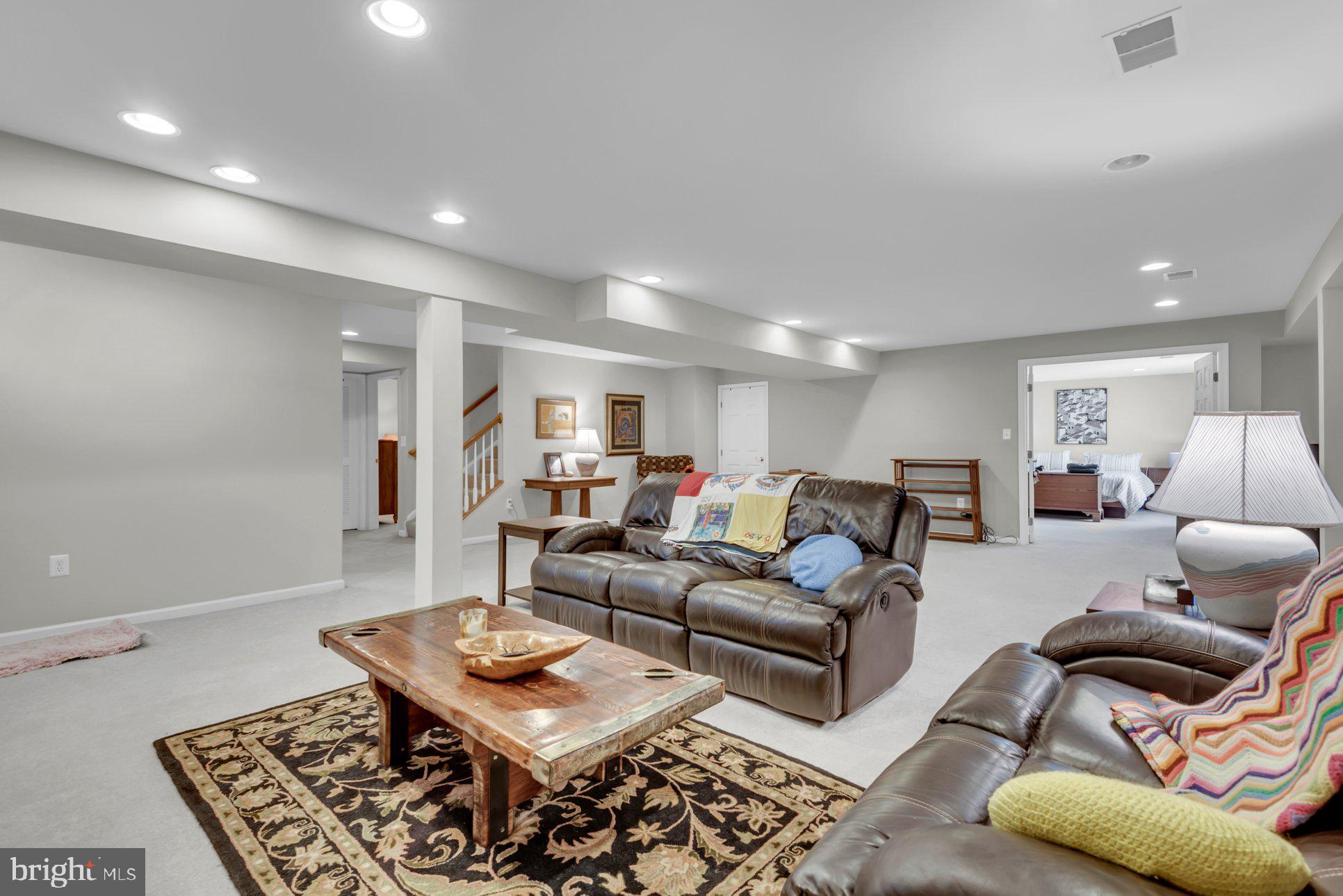 SEVERN CREST - Residential