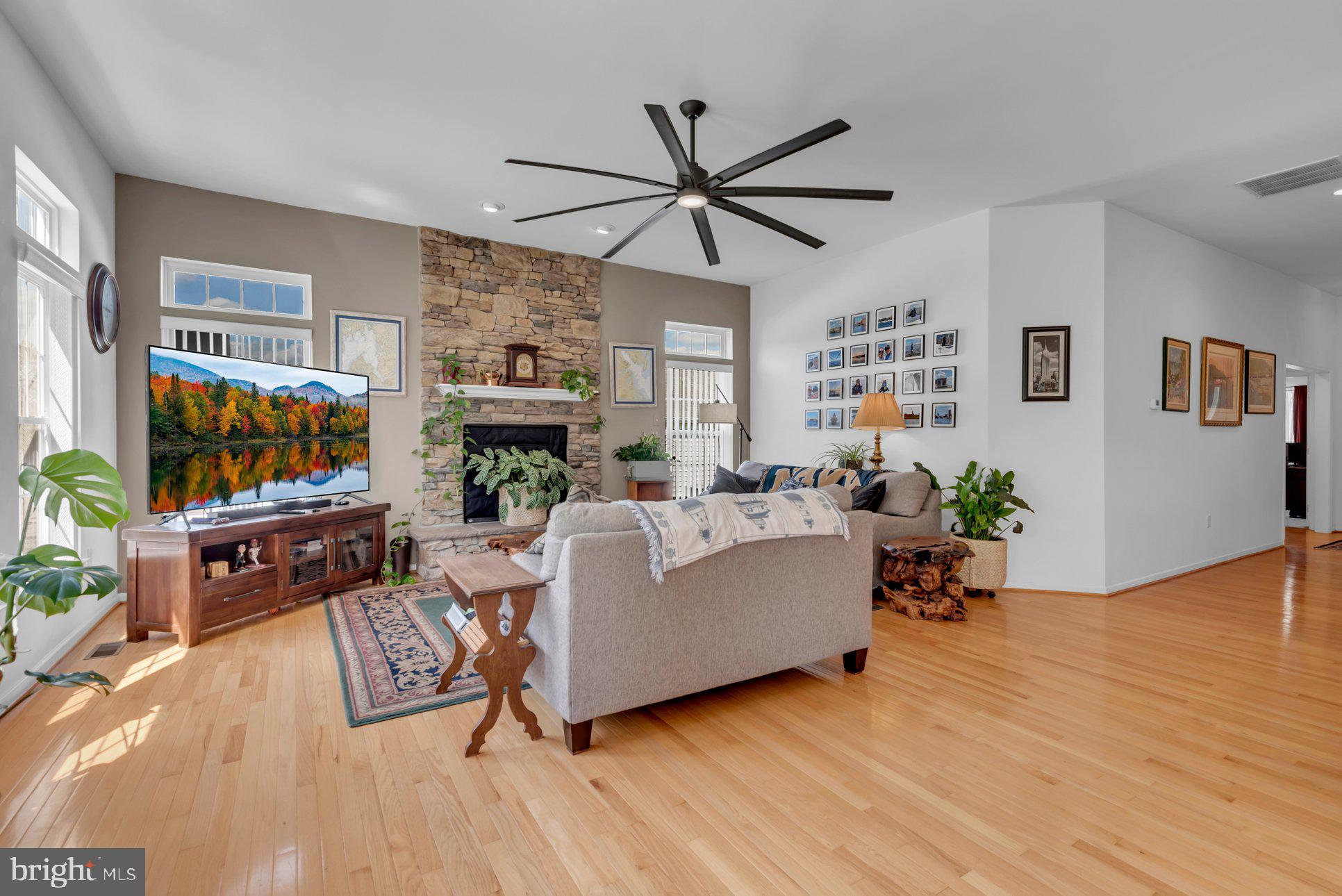 SEVERN CREST - Residential