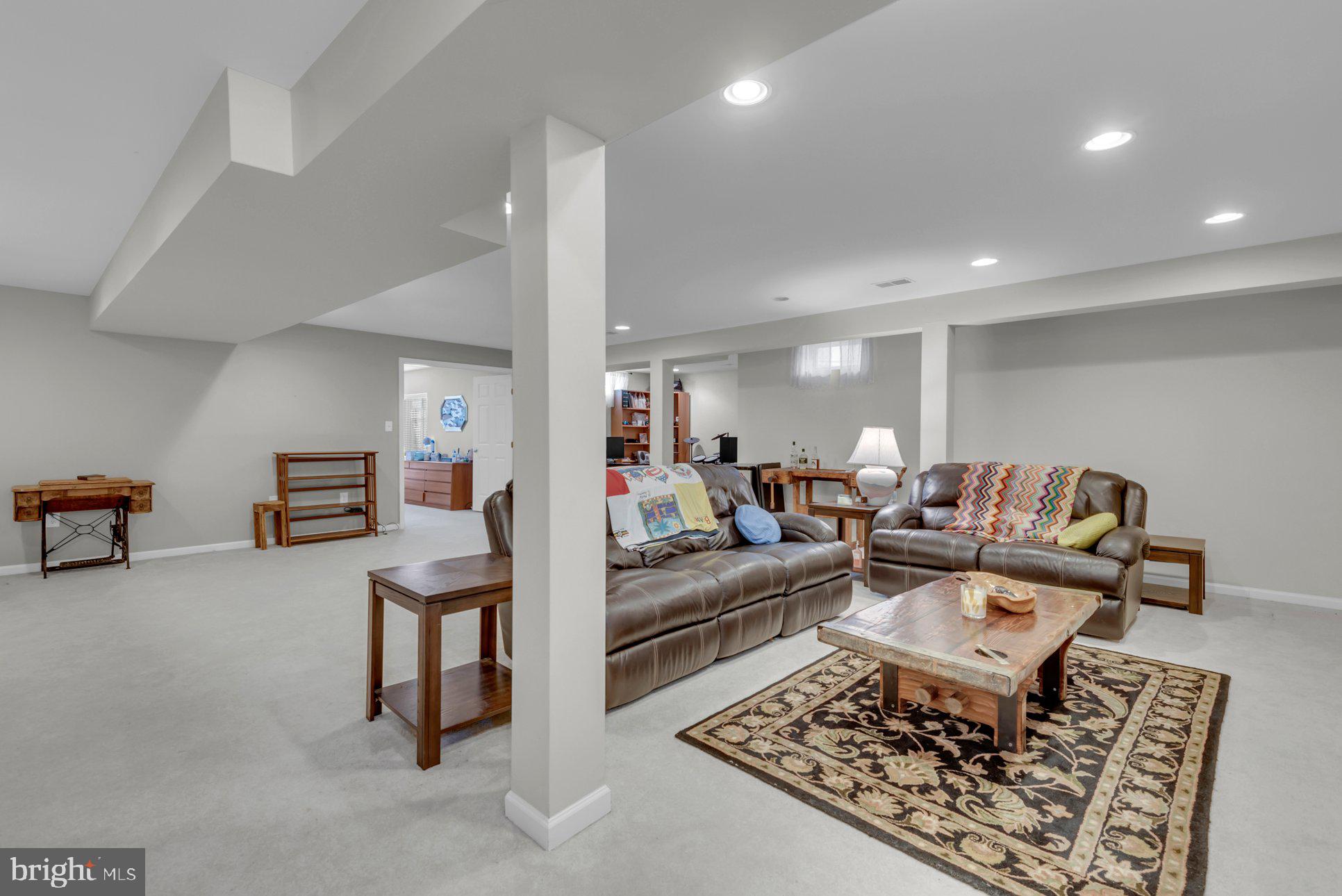 SEVERN CREST - Residential