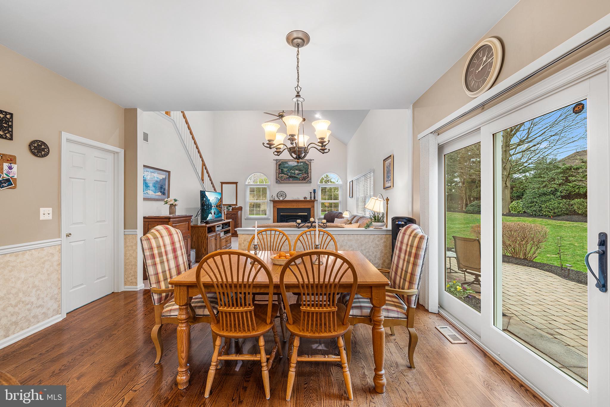 ARBOUR HILL - Residential