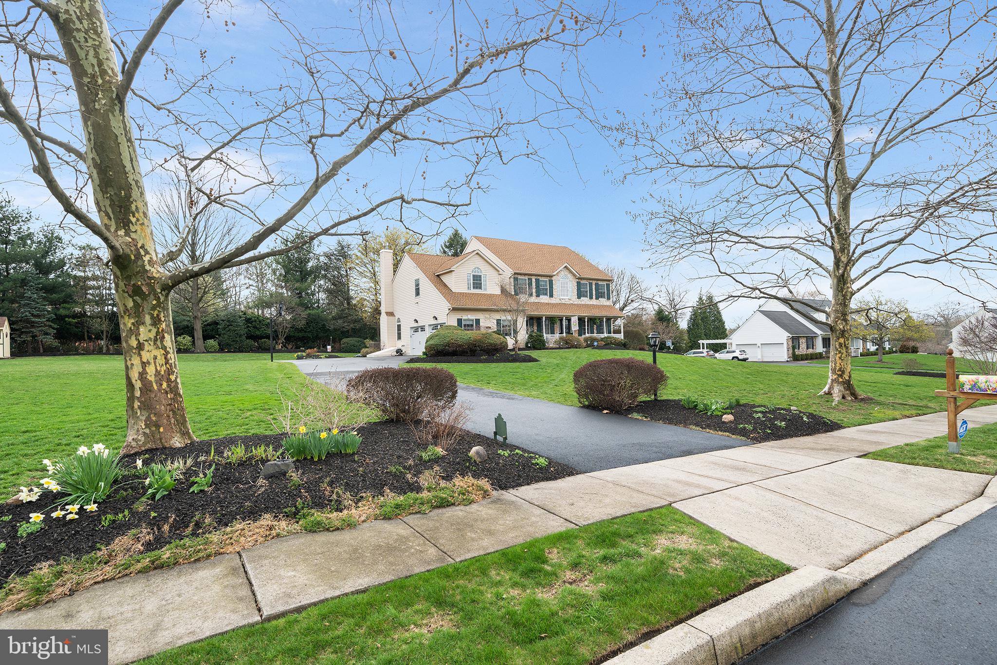 ARBOUR HILL - Residential