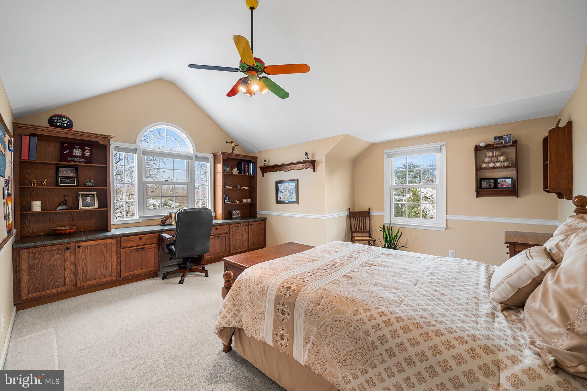 ARBOUR HILL - Residential