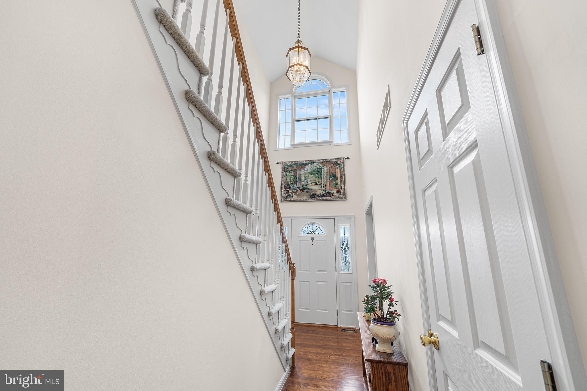 ARBOUR HILL - Residential